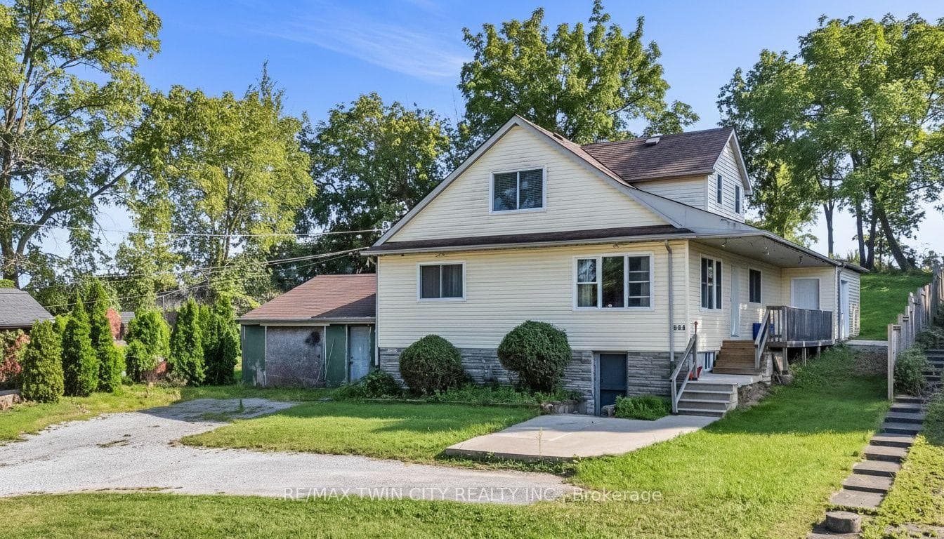 144 Limeridge Road E, Hamilton, ON L9A 2S3
