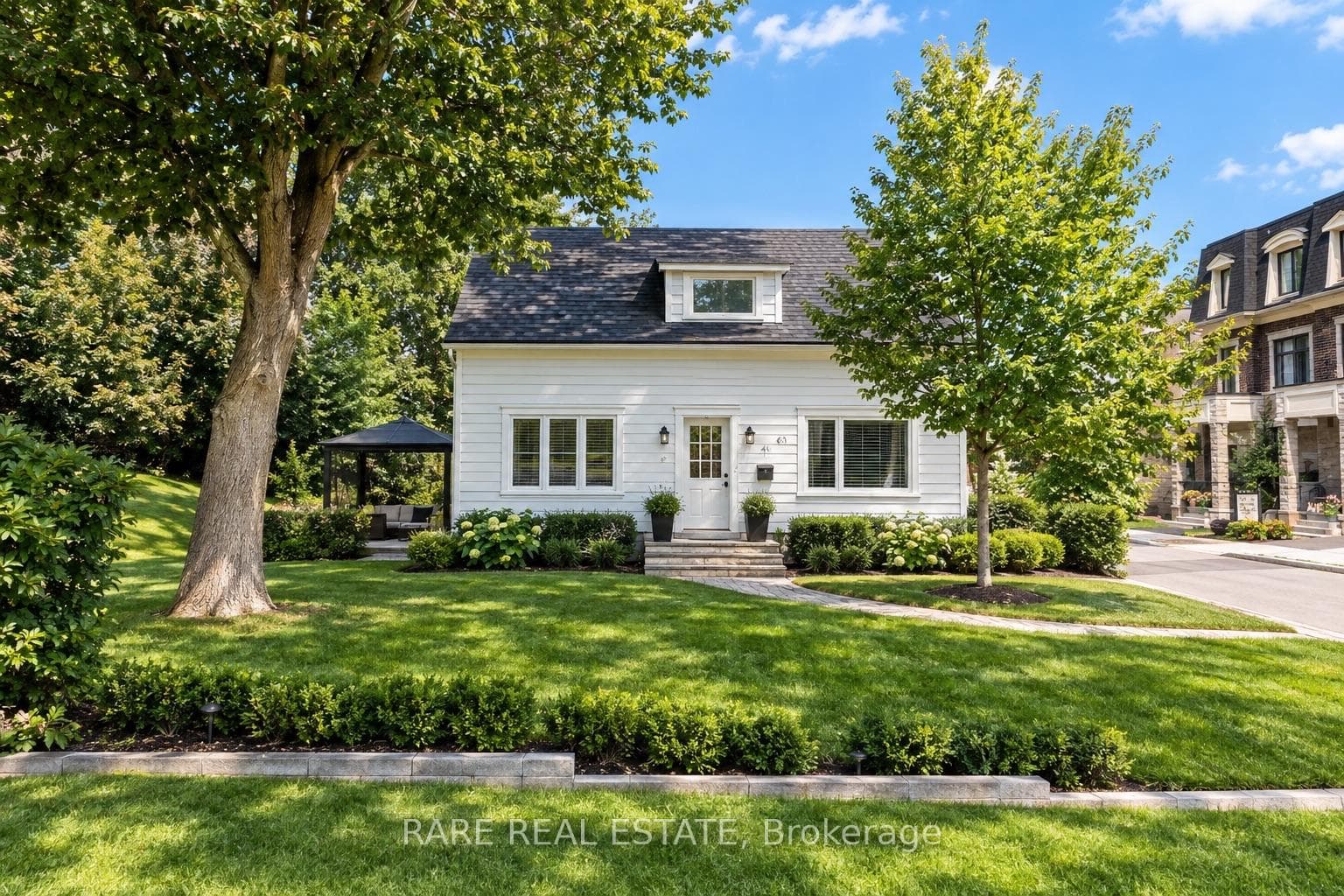 32 Main Street, Mississauga, ON L5M 1X6