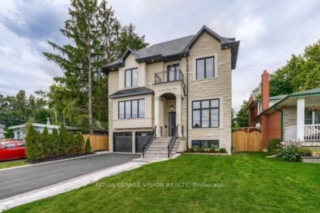 732 West Shore Boulevard, Pickering, ON L1W 2V1
