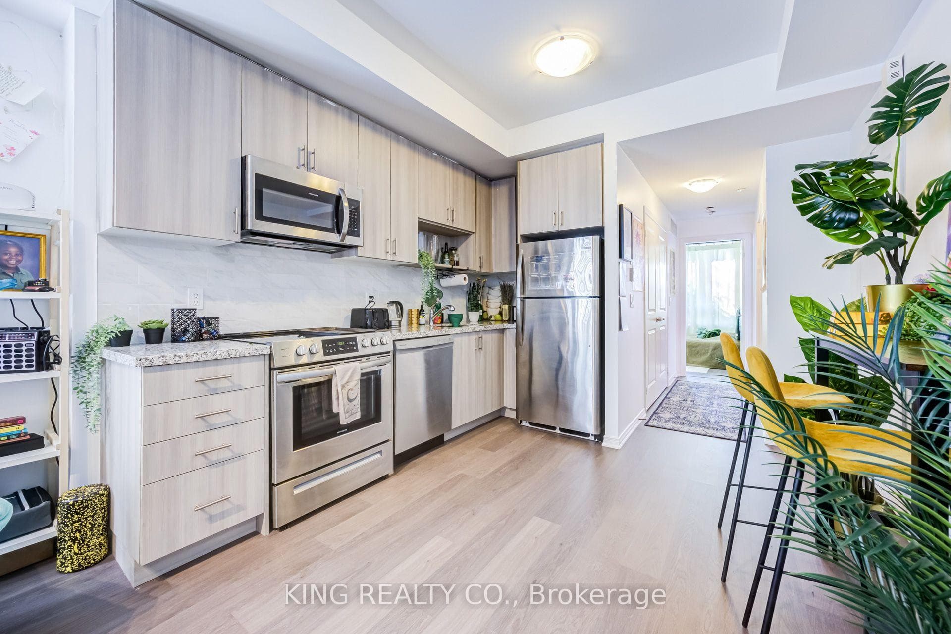 1120 Briar Hill Avenue 201, Toronto, ON M6B 1M7
