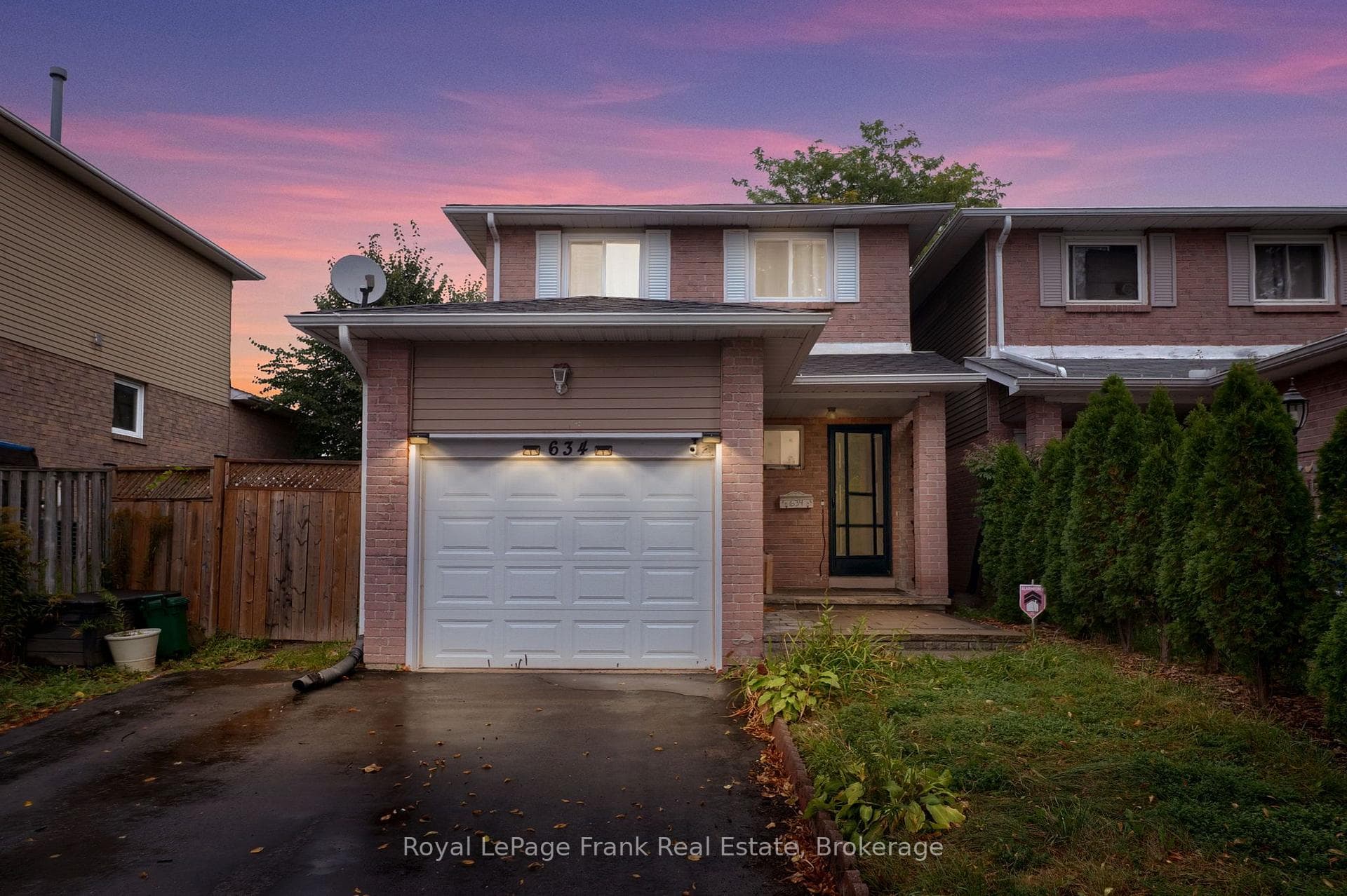 634 Down Crescent, Oshawa, ON L1H 8K4