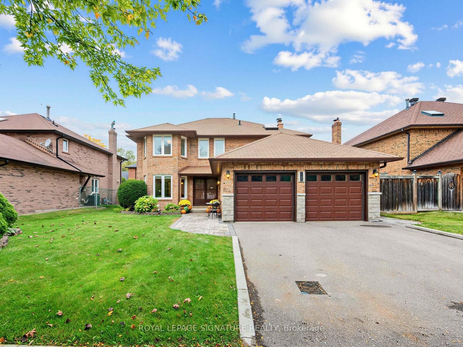 30 Invermarge Drive, Toronto, ON M1C 3M4