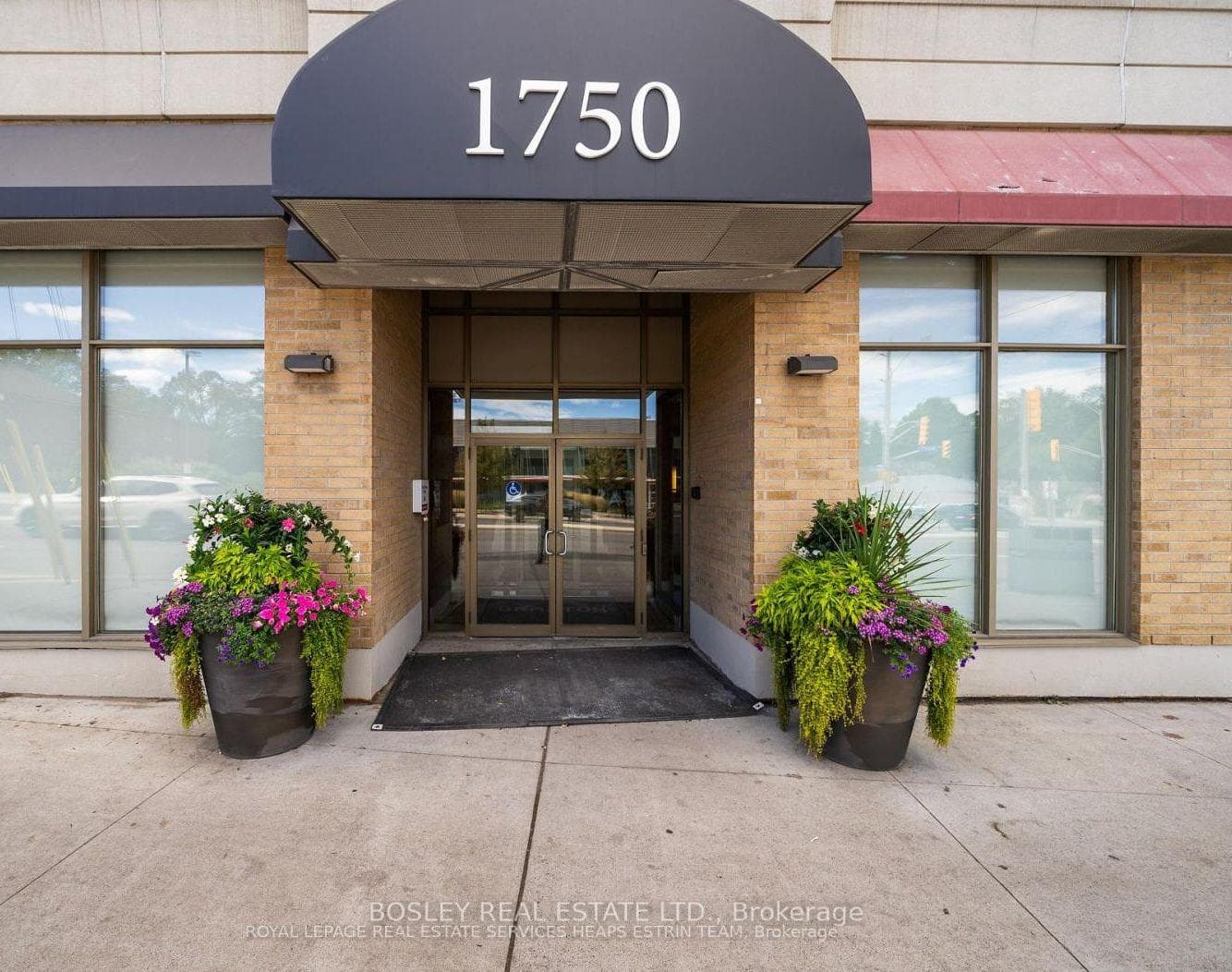 1750 Bayview Avenue 202, Toronto, ON M4G 4H6