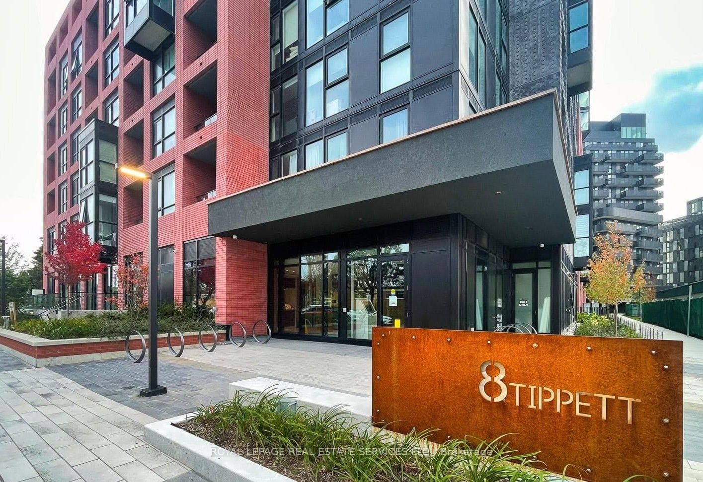 8 Tippett Road 717, Toronto, ON M3H 0E7