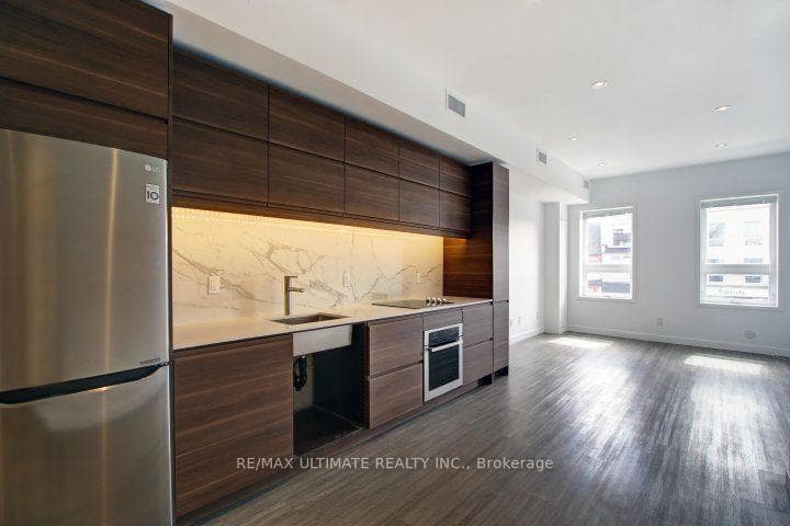 492 Danforth Avenue 2, Toronto, ON M4K 1P6