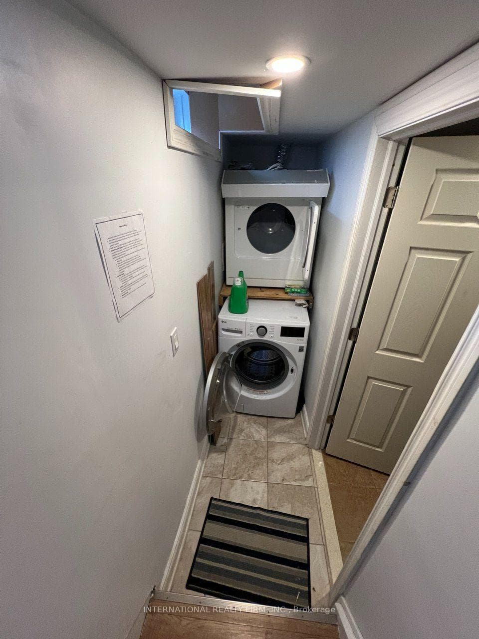 16 Constellation Crescent Basement, Richmond Hill, ON L4C 8J7