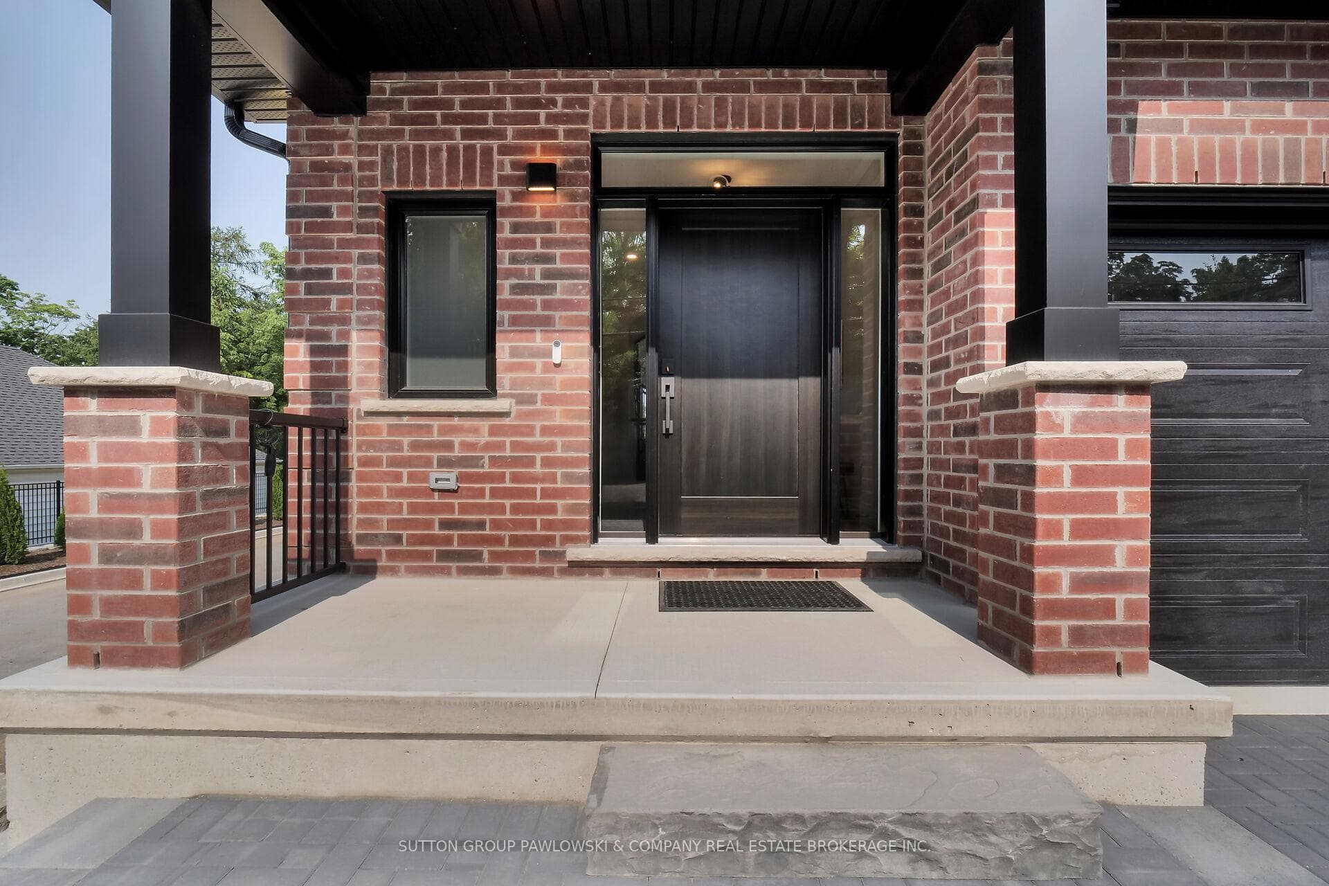 414 Old Wonderland Road 1, London South, ON N6K 3R2