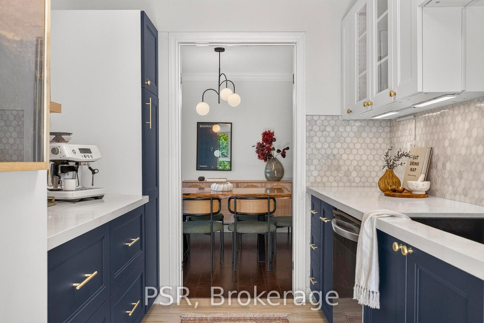 2 Powderhorn Mill Way, Toronto, ON M2L 1R8