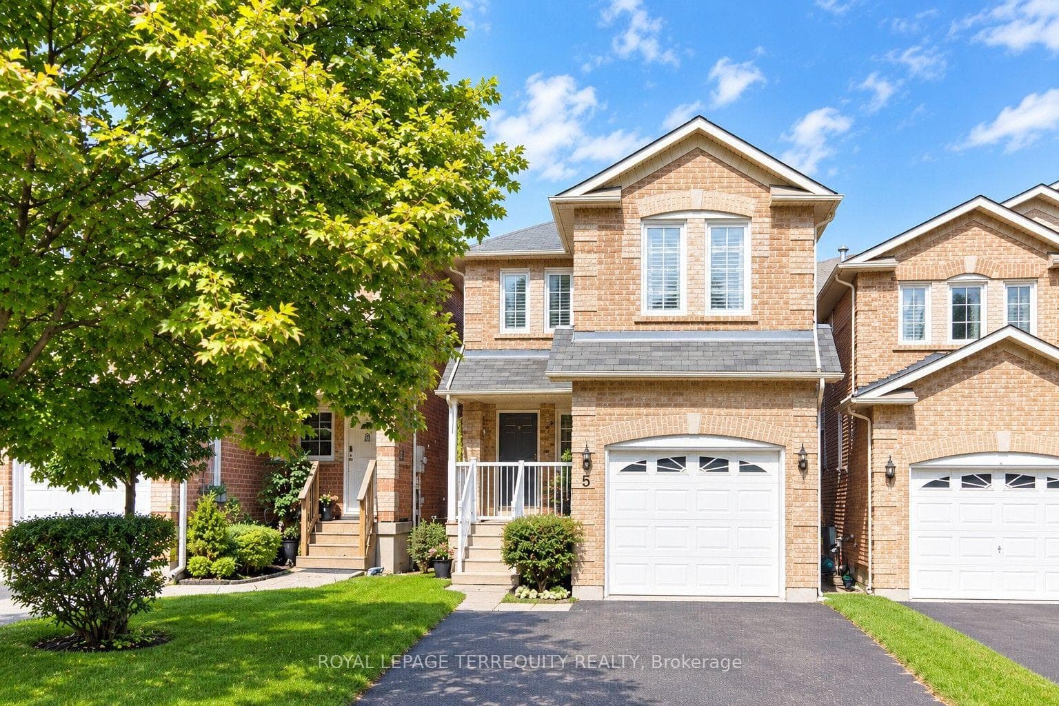 5 Heaver Drive, Whitby, ON L1N 9K4