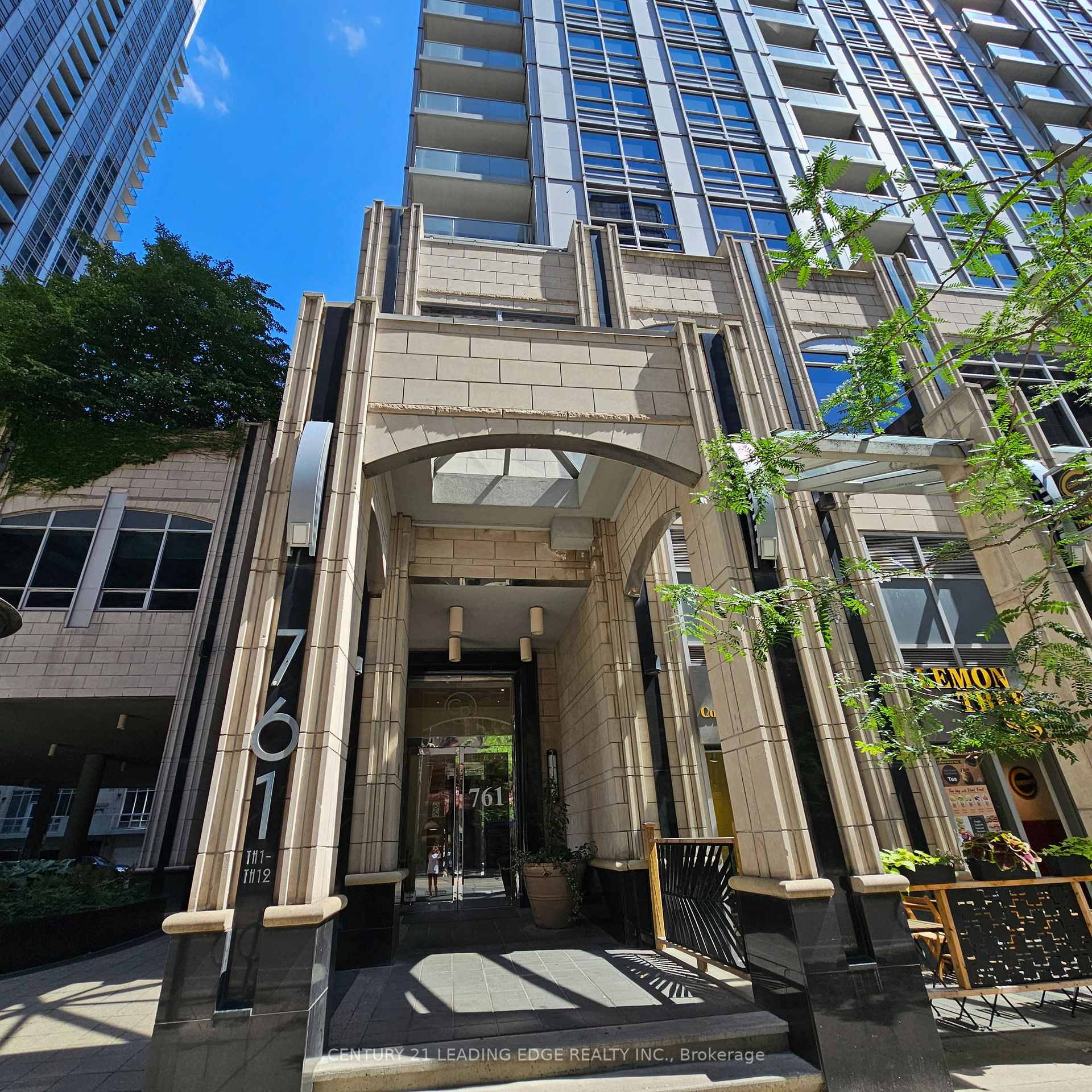 761 Bay Street 714, Toronto, ON M5G 2R2