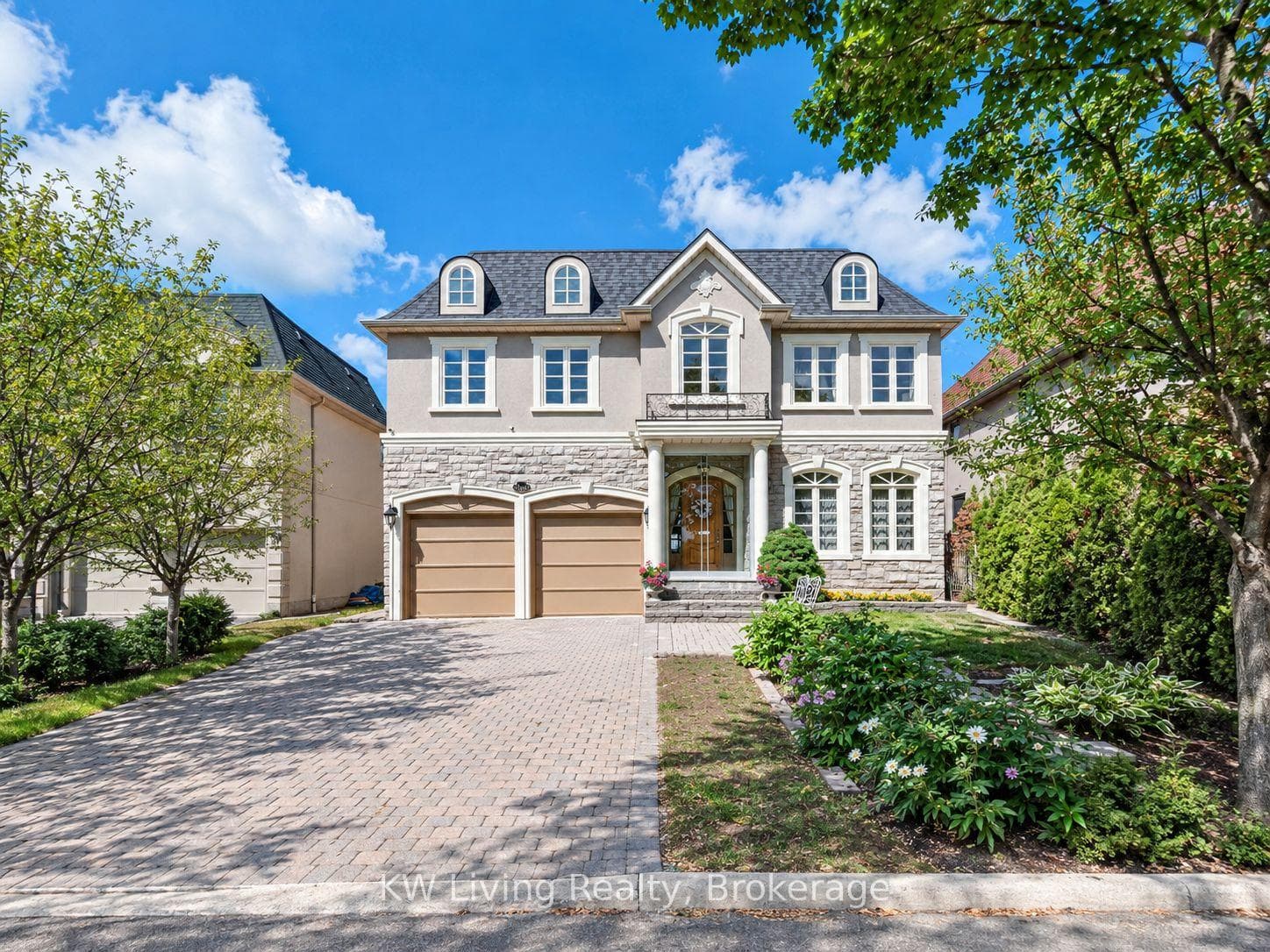 20 ORMSBY Court, Richmond Hill, ON L4B 4P8