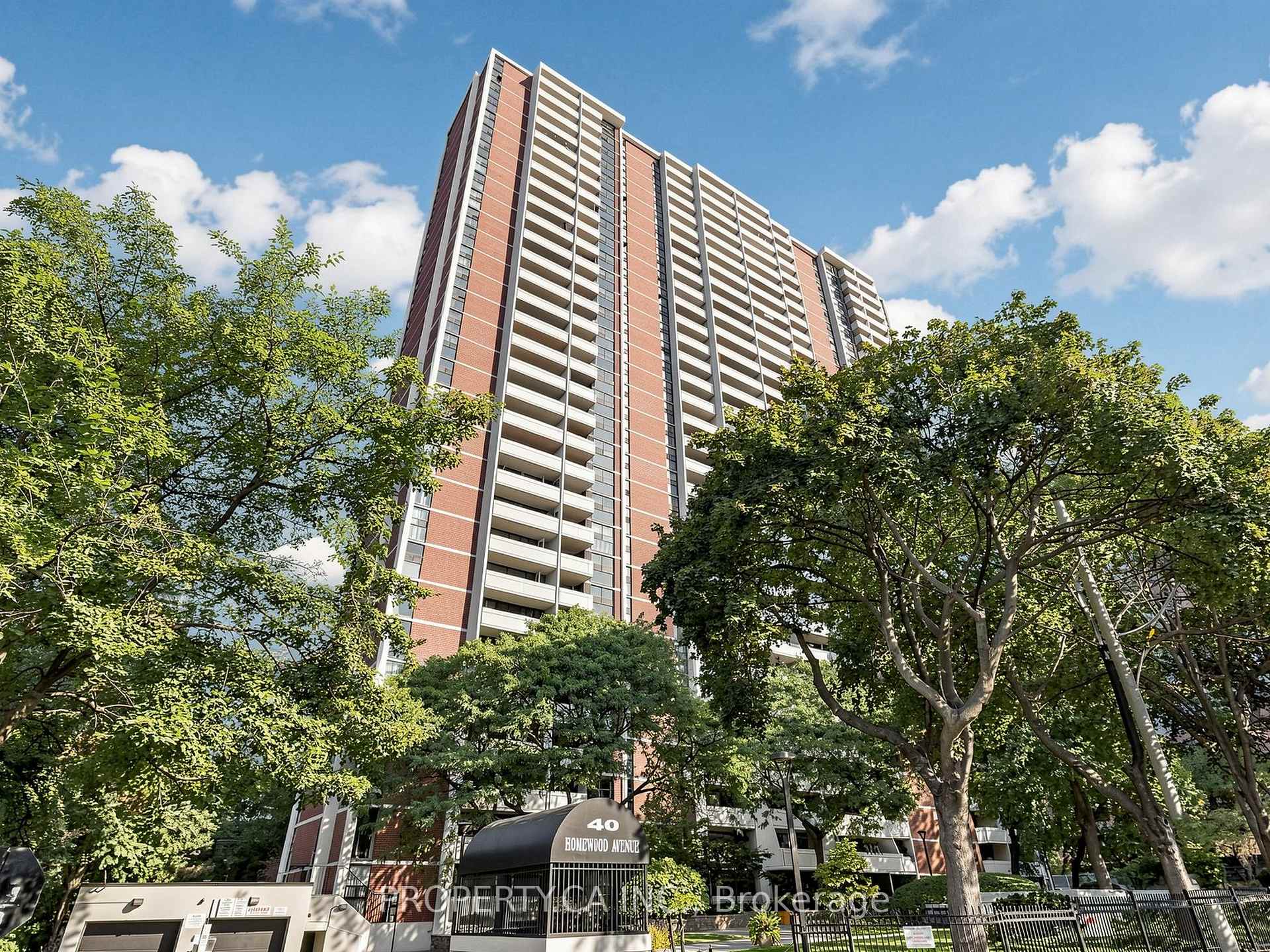 40 Homewood Avenue 316, Toronto, ON M4Y 2K2