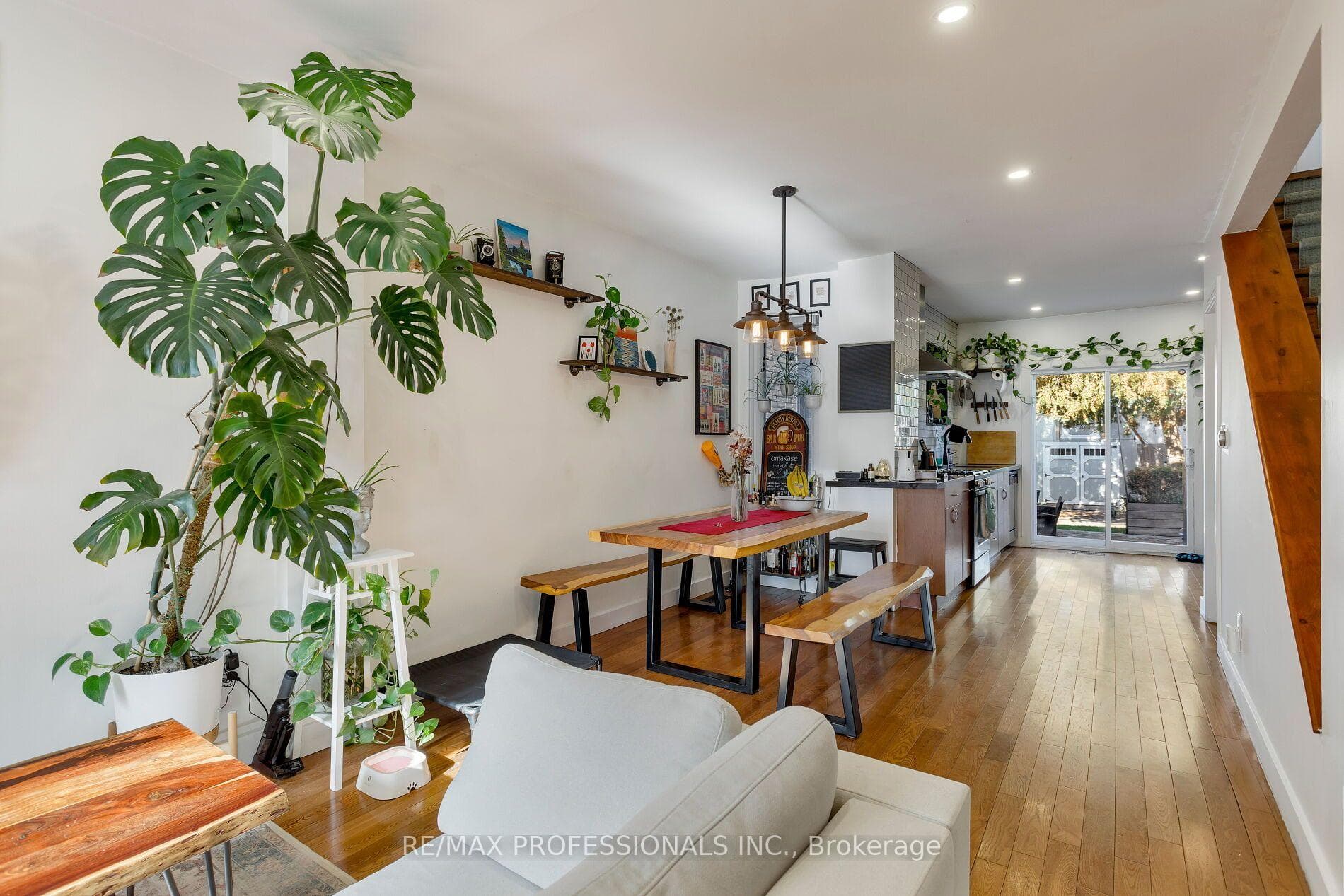 44 McCormack Street, Toronto, ON M6N 1X6