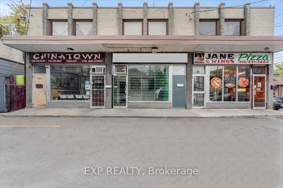 1792 Jane Street, Toronto, ON M9N 2T2