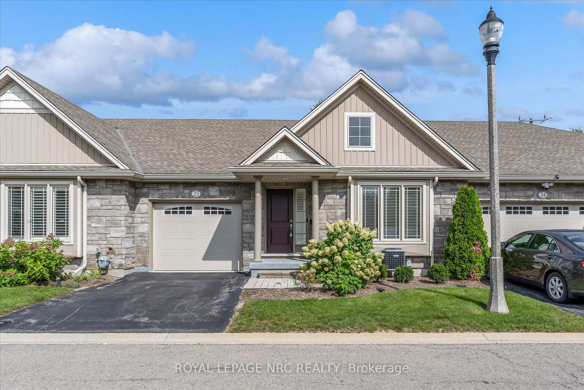 70 Elmwood Avenue 23, Welland, ON L3C 0C1