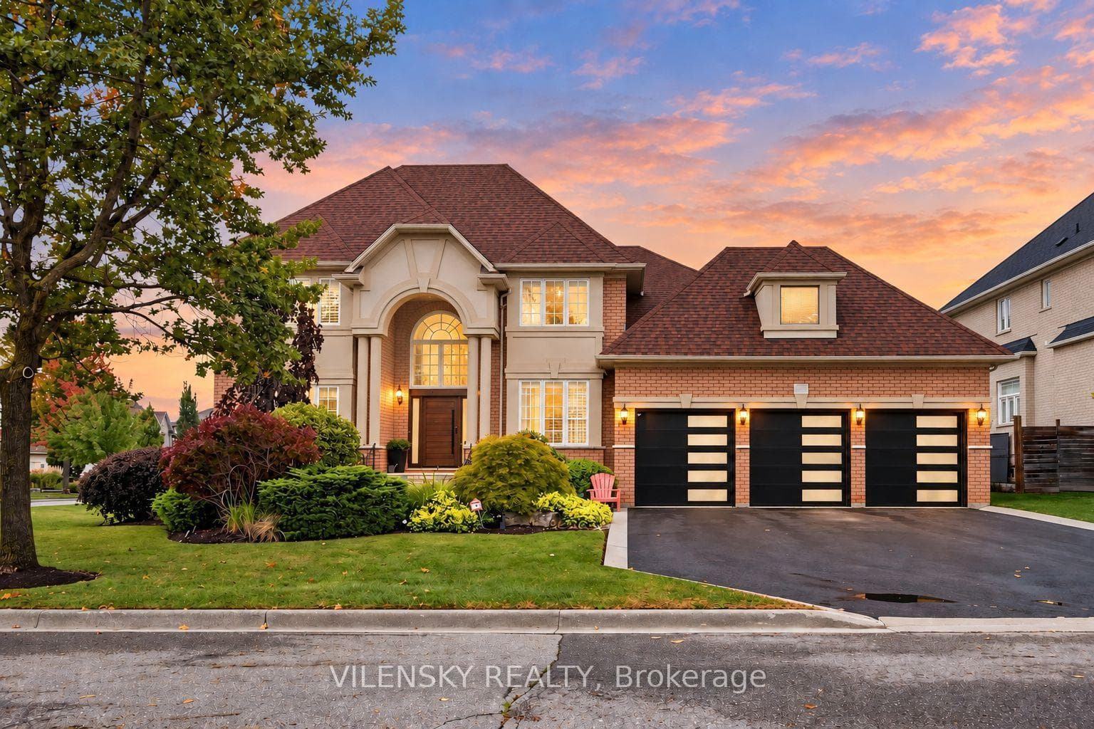 405 Athabasca Drive, Vaughan, ON L6A 3S2
