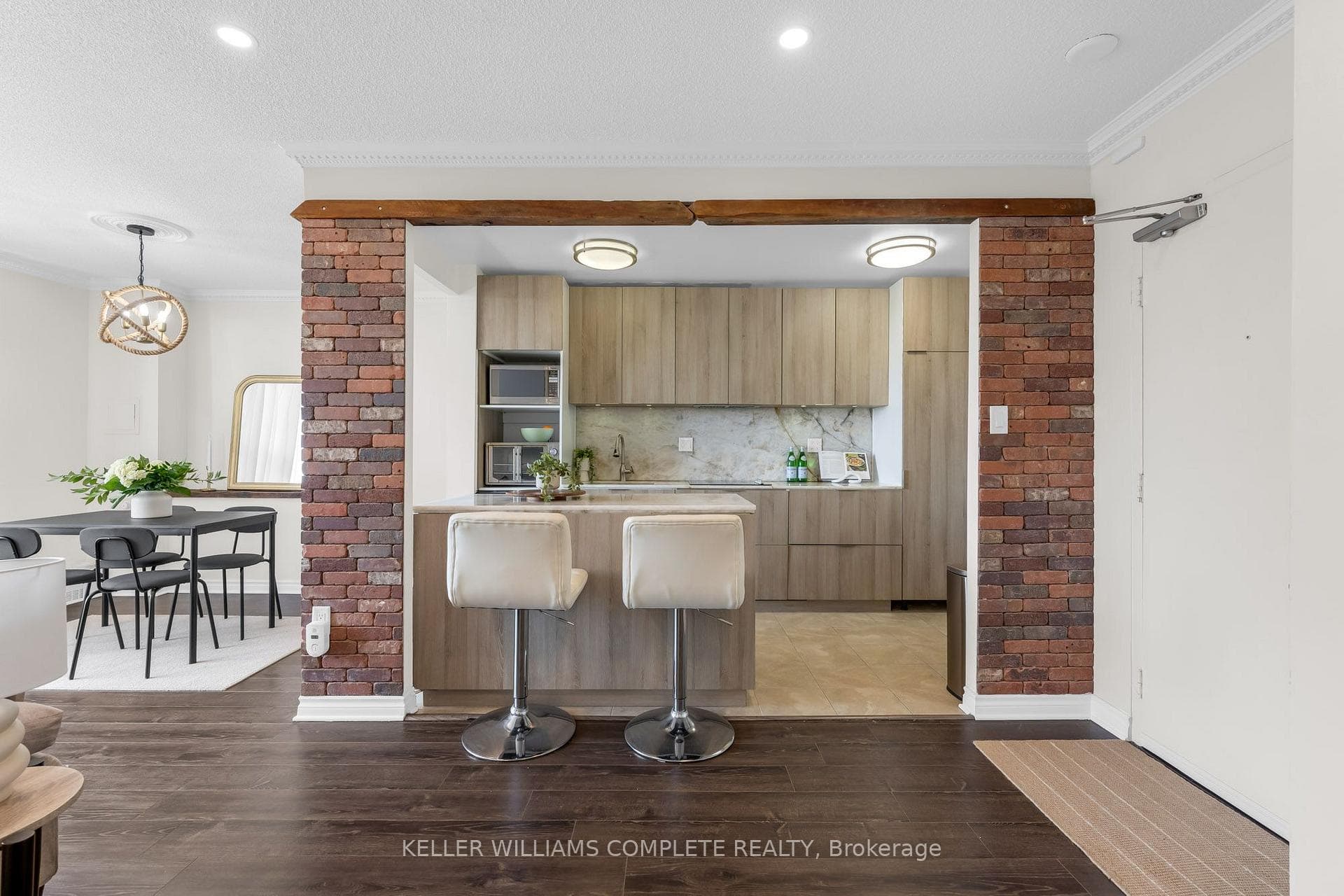 1964 Main Street W 1508, Hamilton, ON L8S 1J5