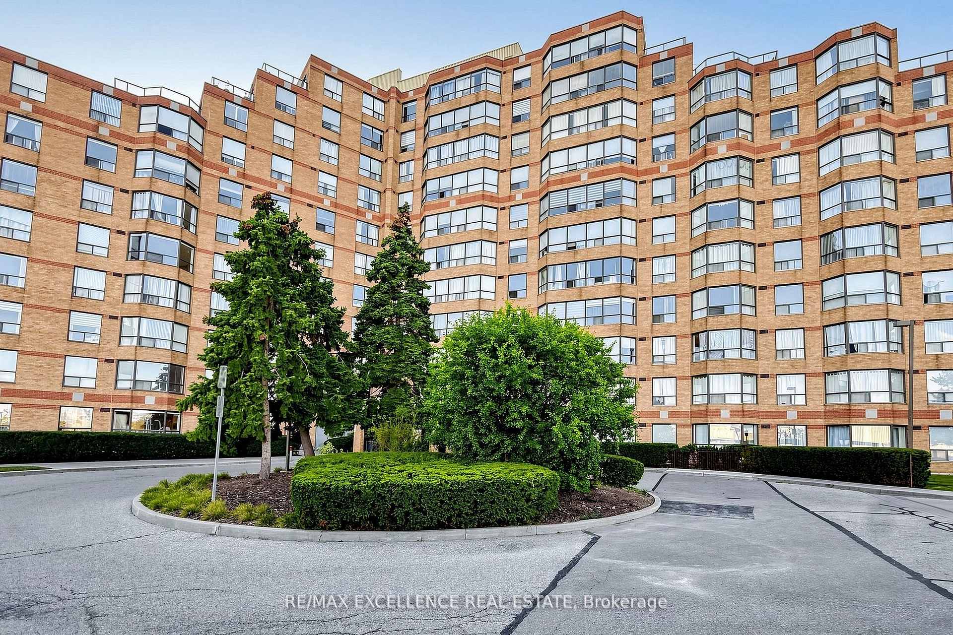 6 Humberline Drive 524, Toronto, ON M9W 6X8