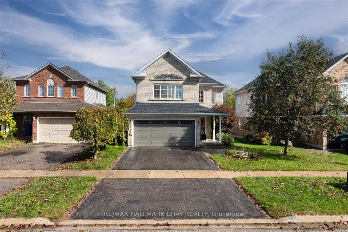 37 Joliette Place, Georgina, ON L4P 3Y9