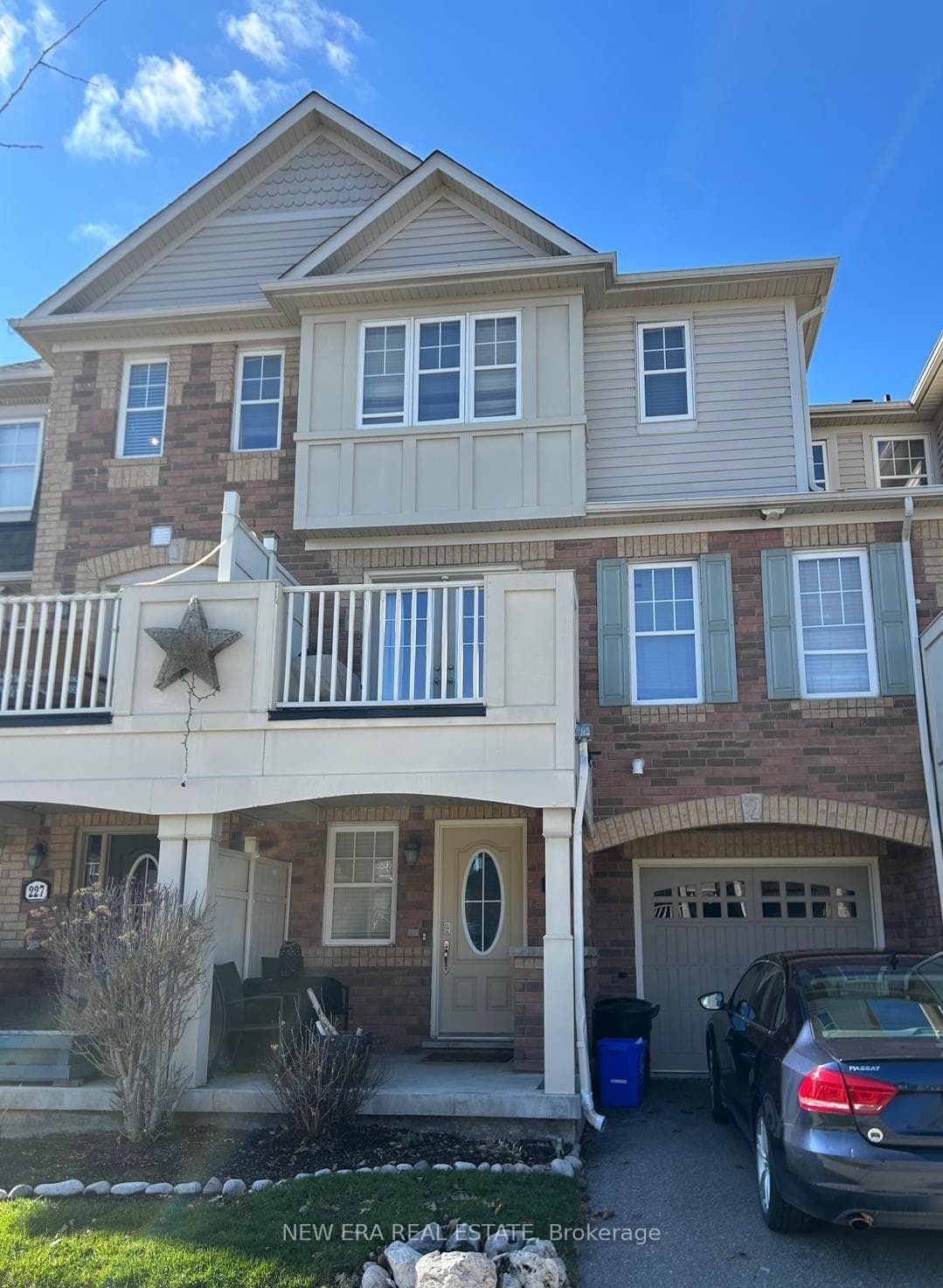 225 Schreyer Crescent, Milton, ON L9T 7B6