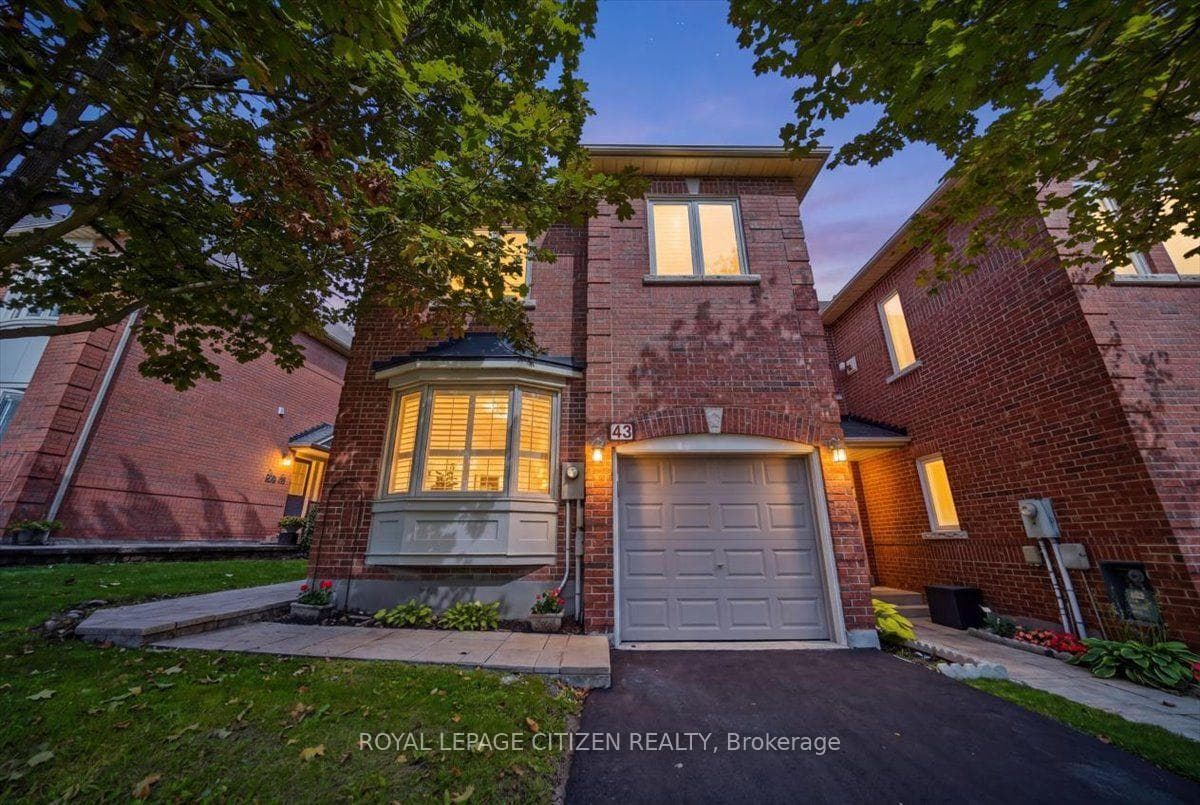 255 Shaftsbury Avenue 43, Richmond Hill, ON L4C 0L9