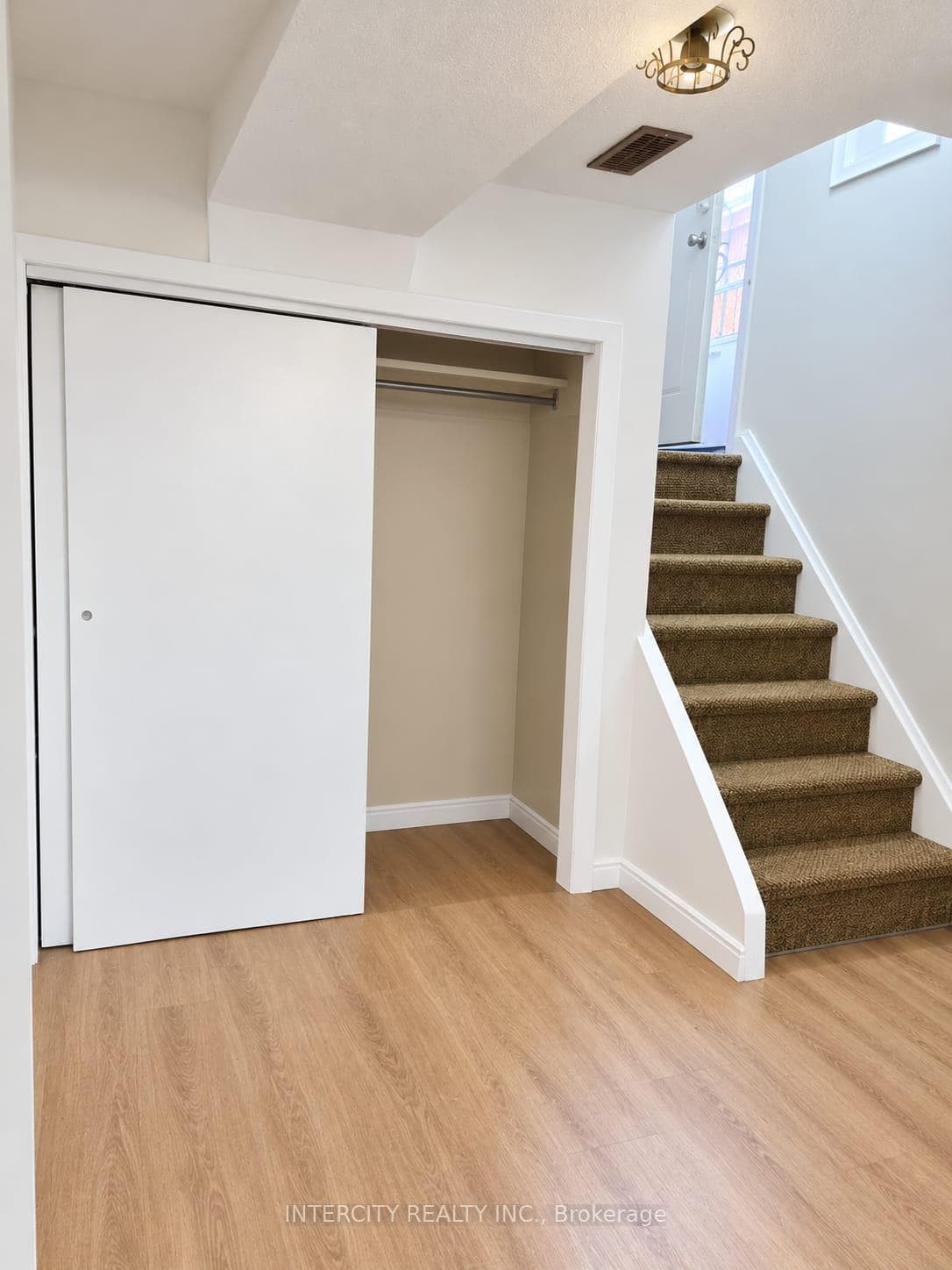 61 Hardwick Court Basement, Toronto, ON M9C 4G5