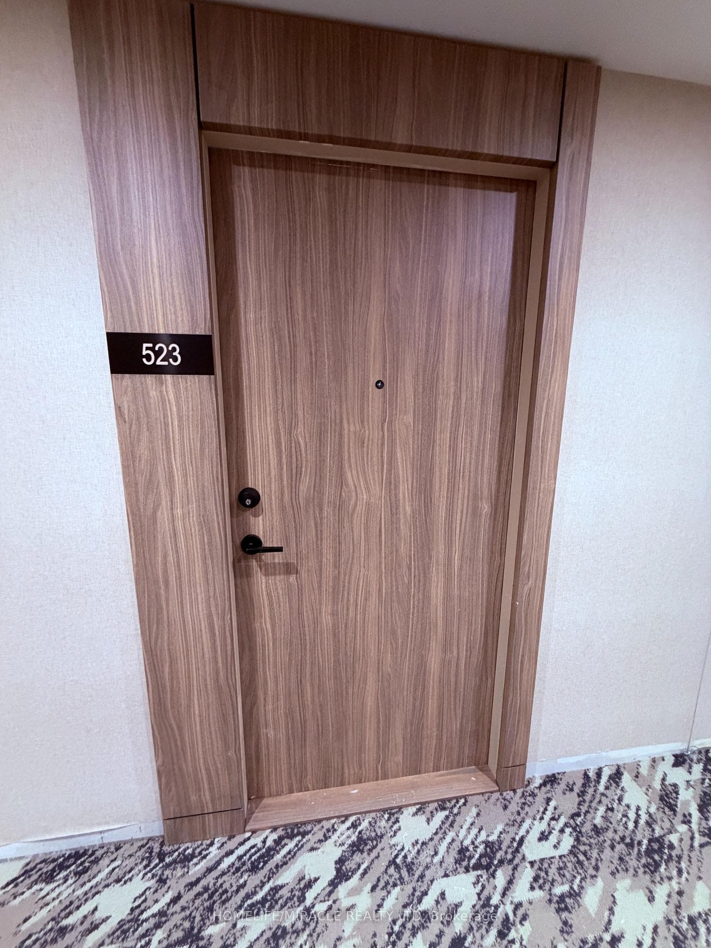1381 Lakeshore Road E 523, Mississauga, ON L5E 1G6