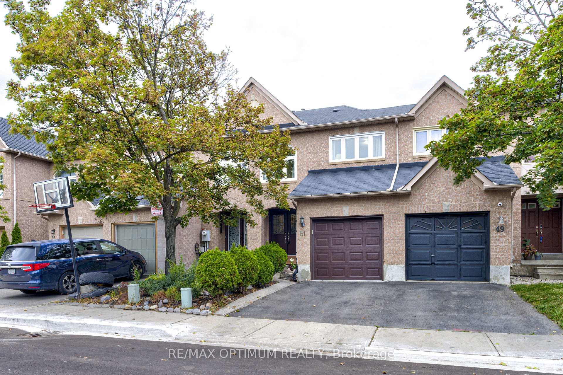 51 Goldenlight Circle, Brampton, ON L6X 4N6