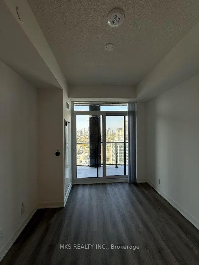 180 Front Street E 3001, Toronto, ON M5A 0A9