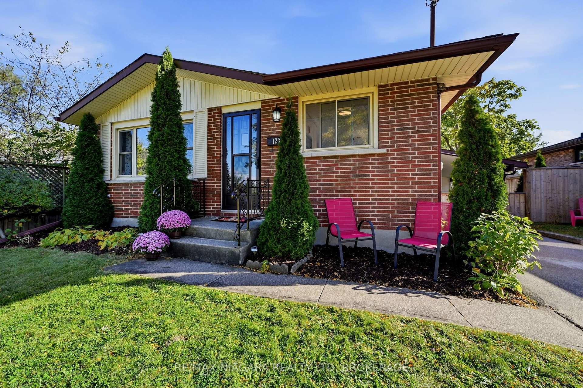 123 Meredith Drive, St. Catharines, ON L2M 6C5