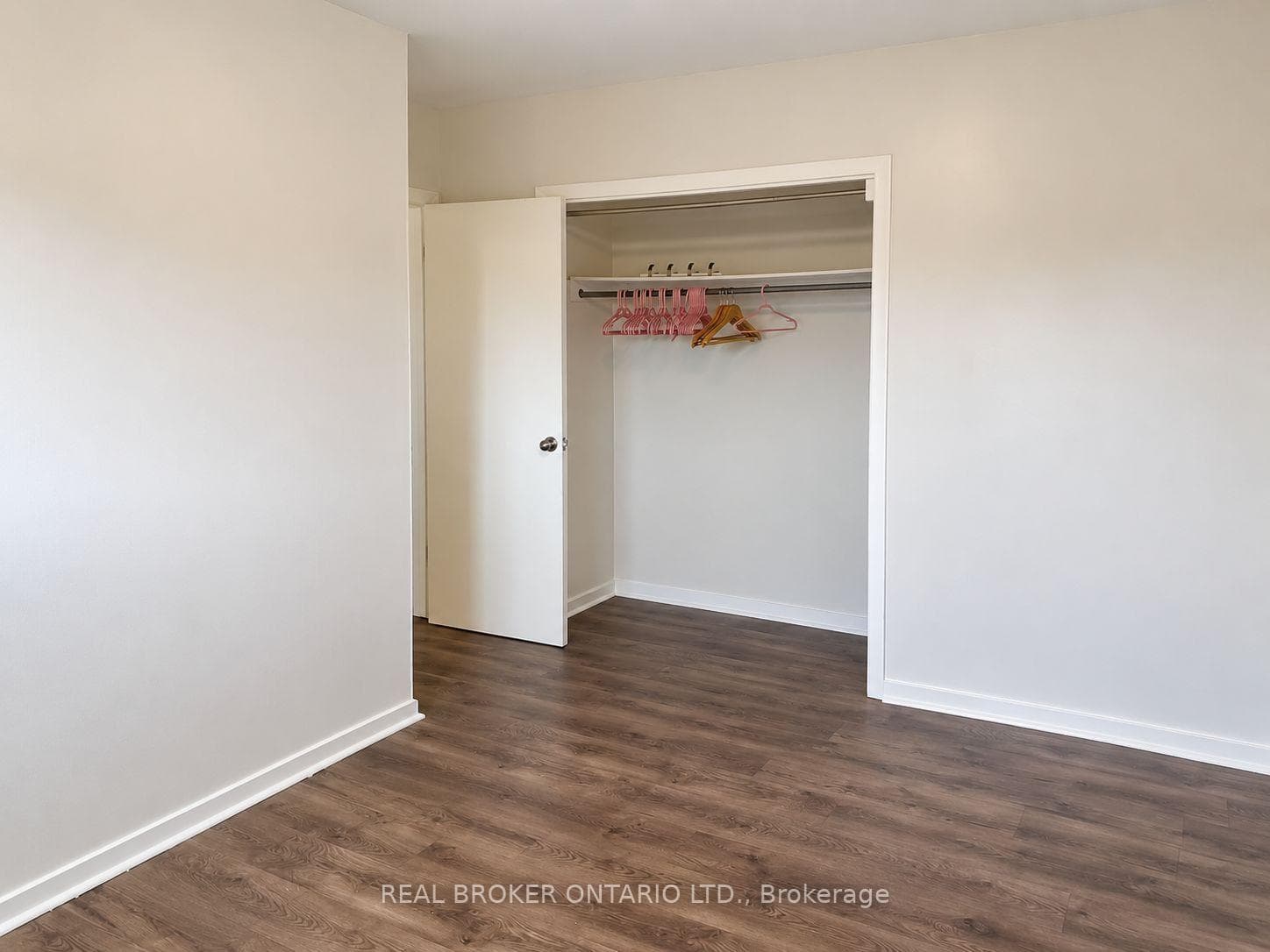 49 Thompson Avenue, Thorold, ON L2V 2N2