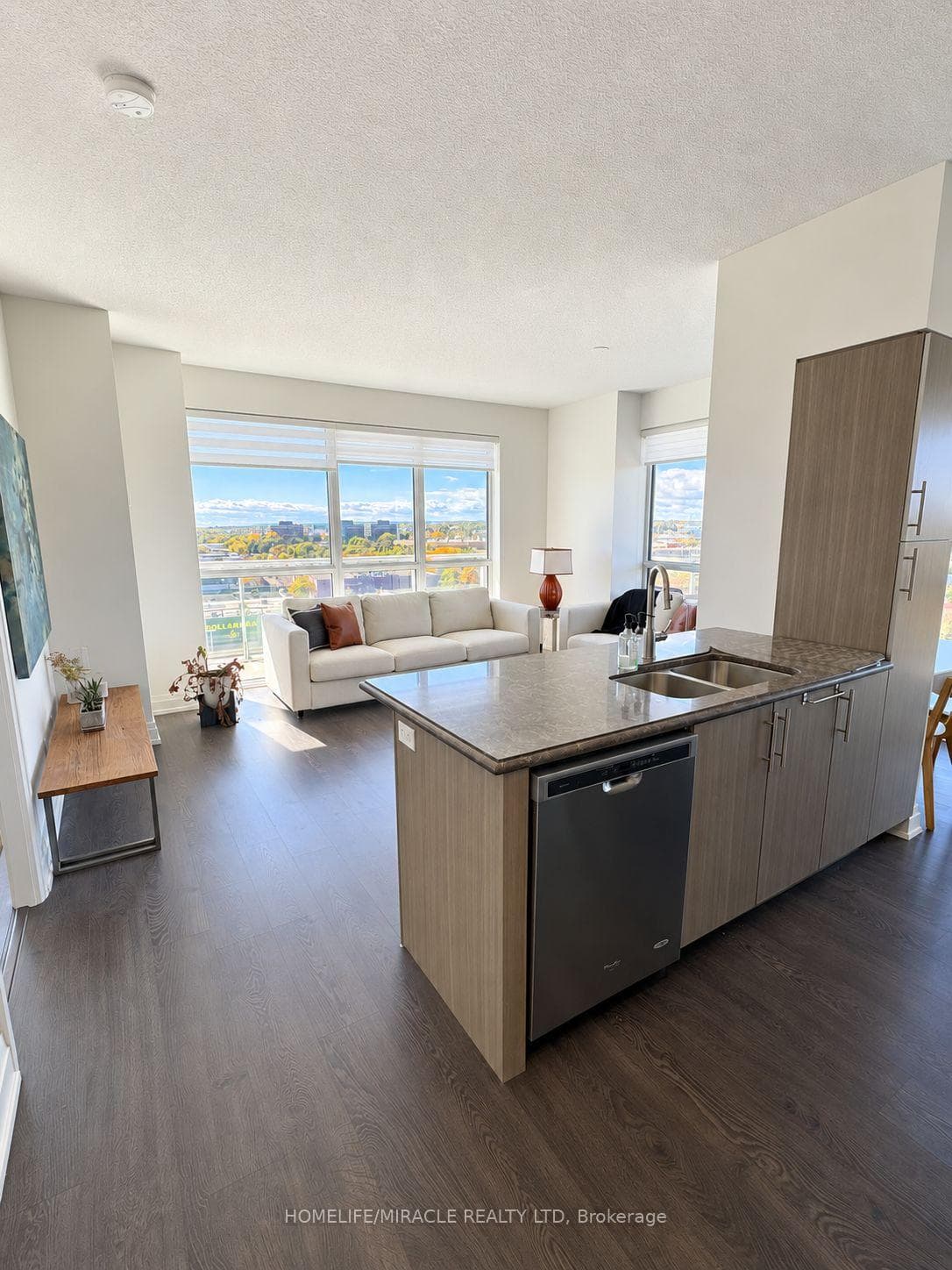 65 Speers Road 911, Oakville, ON L6K 0J1