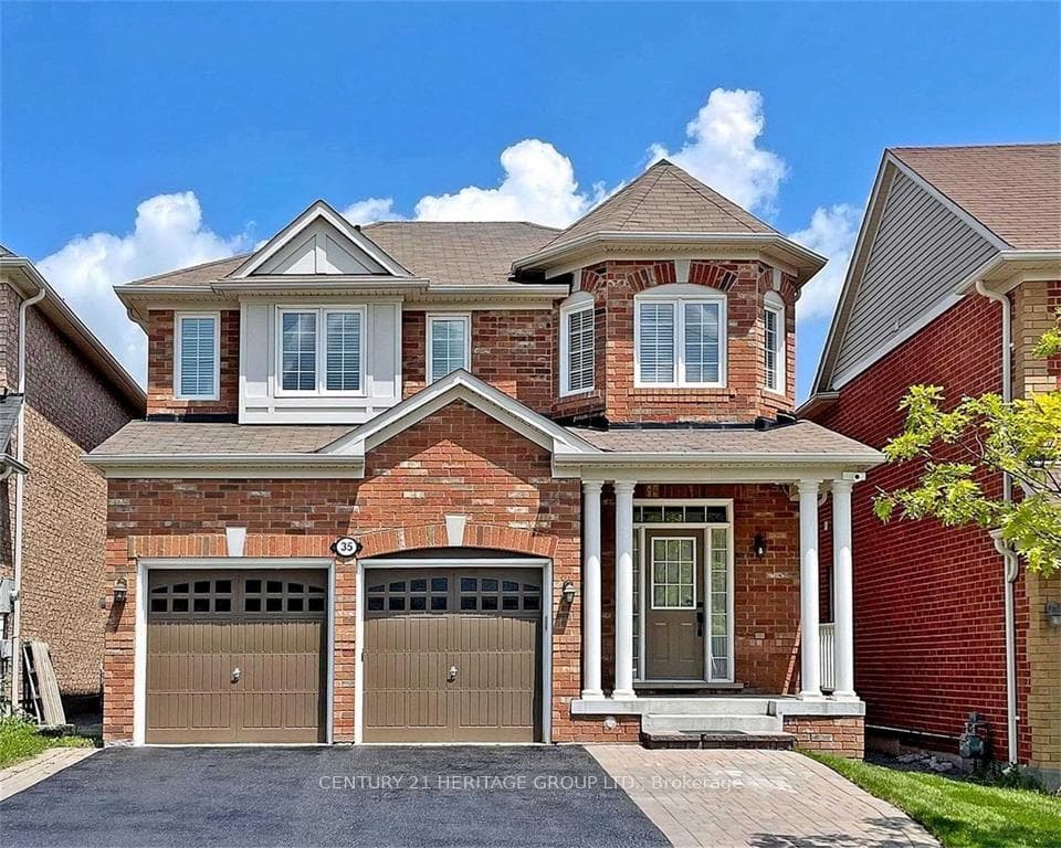 35 Cliff Gunn Road, Newmarket, ON L3X 3J8