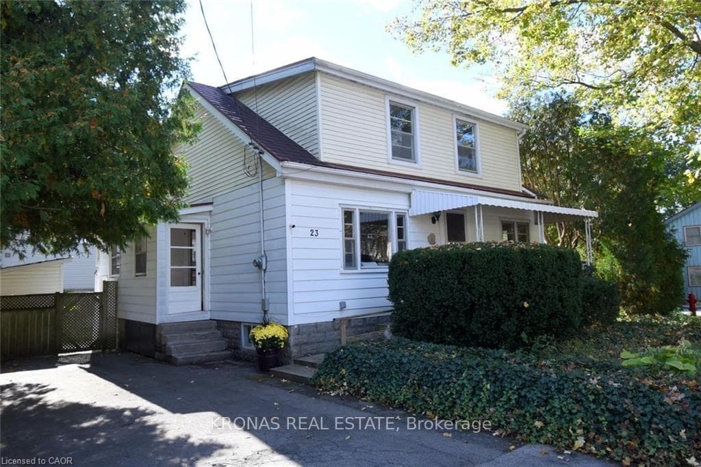 23 Bond Street S, Hamilton, ON L9H 3G9