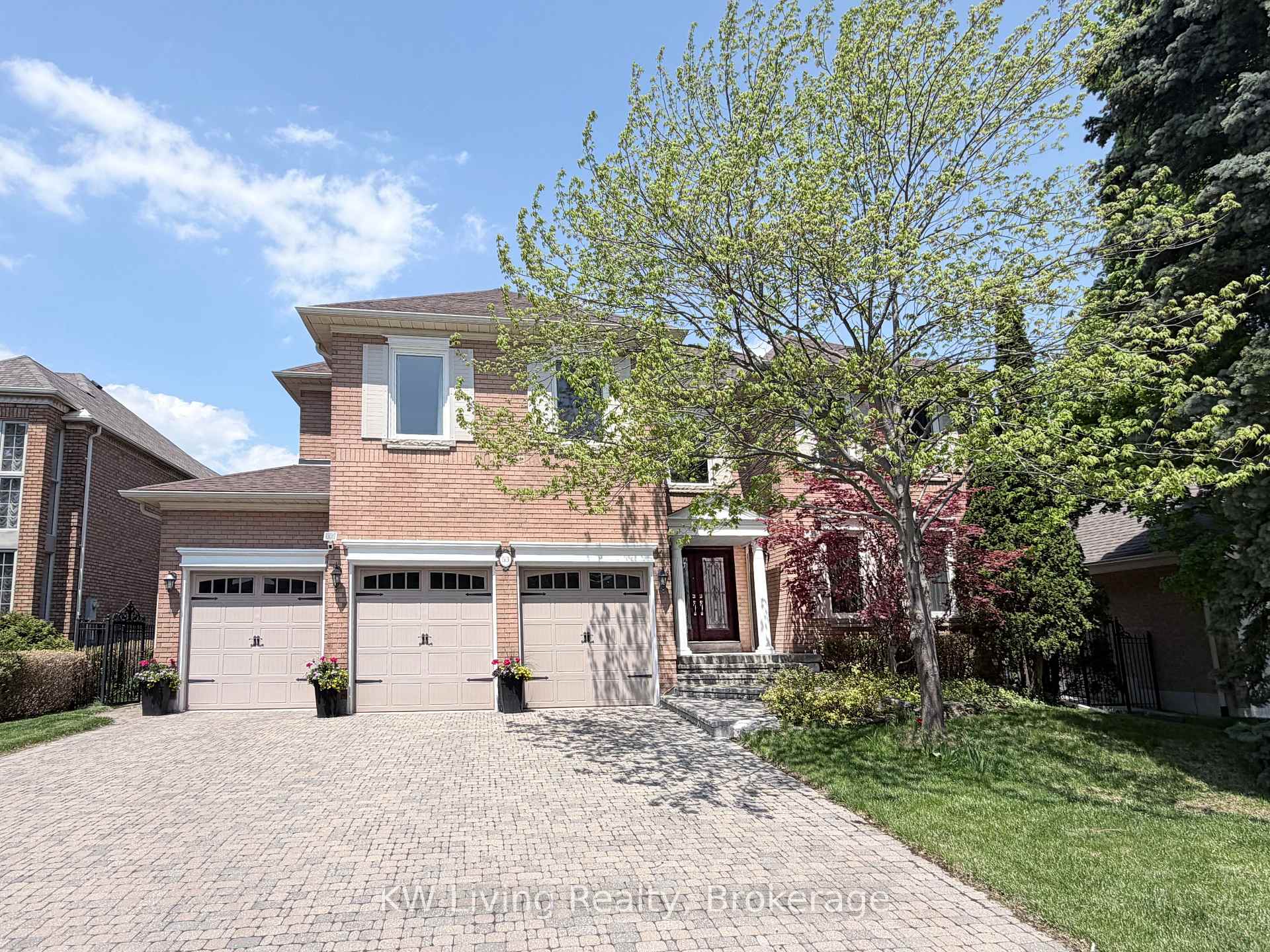 53 Brookshill Crescent, Richmond Hill, ON L4B 3J1