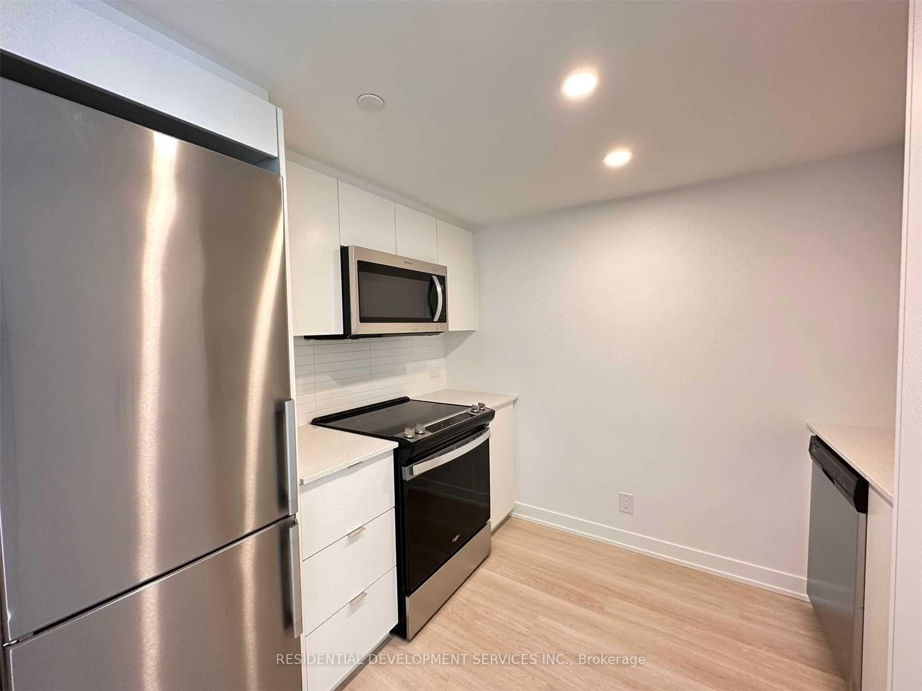 30 Tretti Way 514, Toronto, ON M3H 0E3