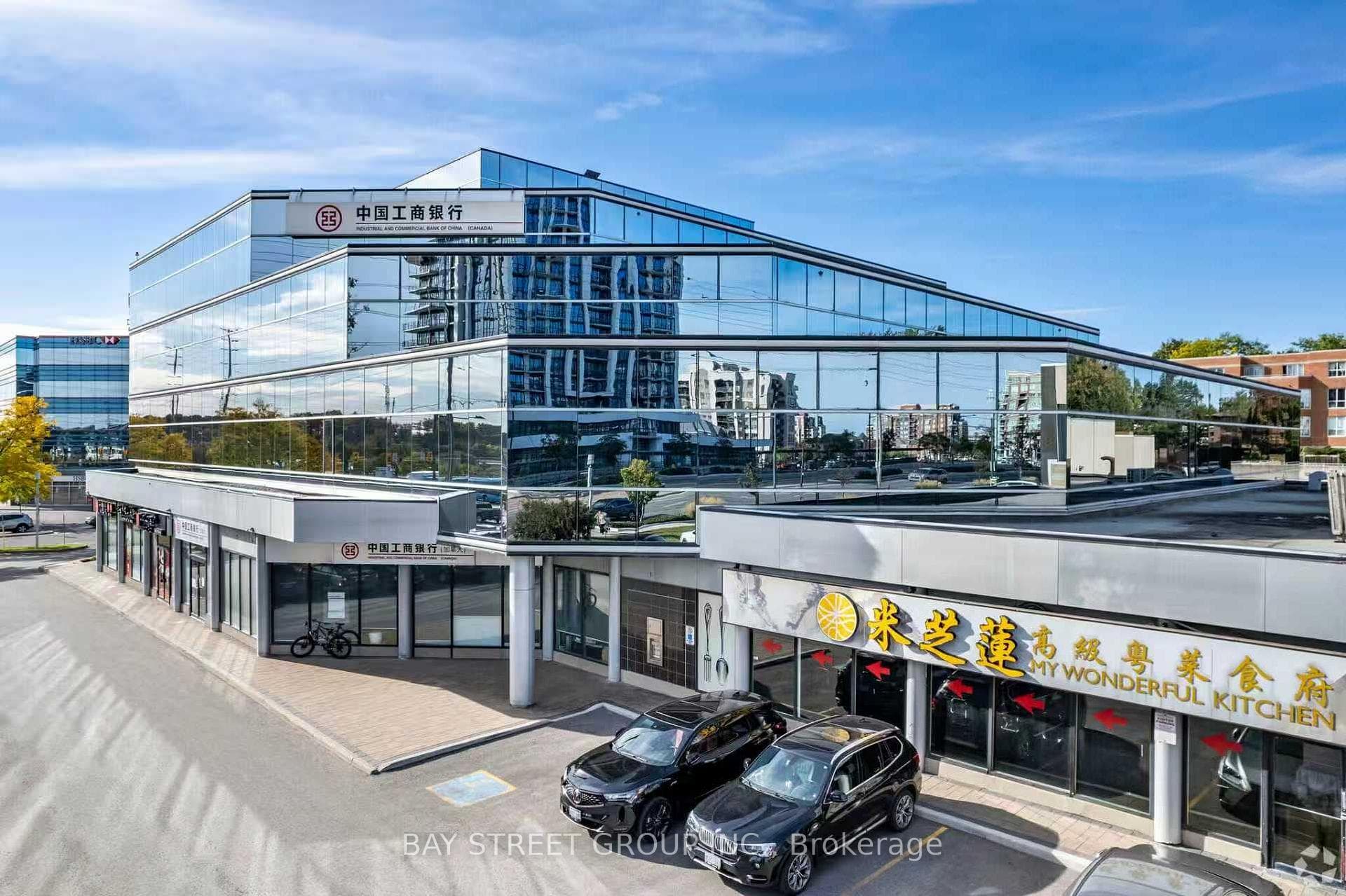 350 Highway 7 E 304, Richmond Hill, ON L4B 3N2