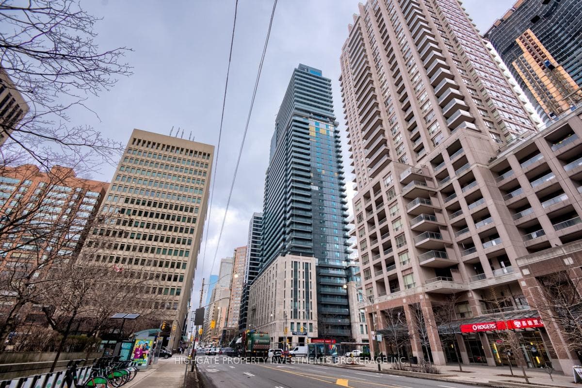 955 Bay Street 2711, Toronto, ON M5S 0C6