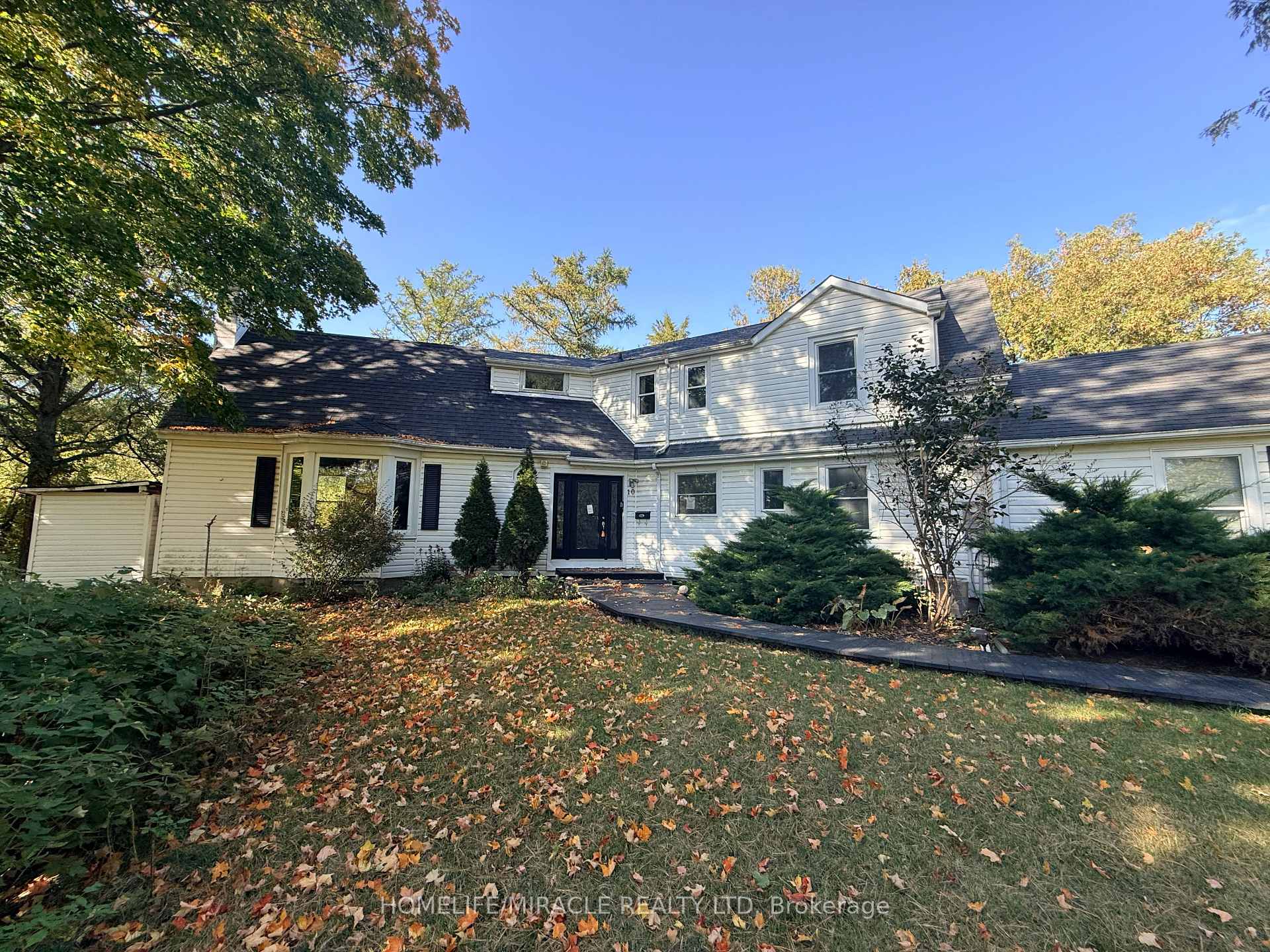 10 Yorkton Boulevard, Markham, ON L6C 0J9