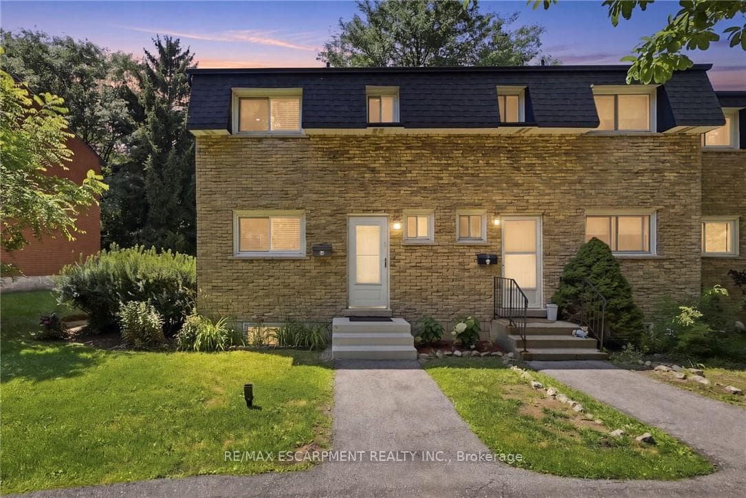1420 Garth Street 16, Hamilton, ON L9B 1R6