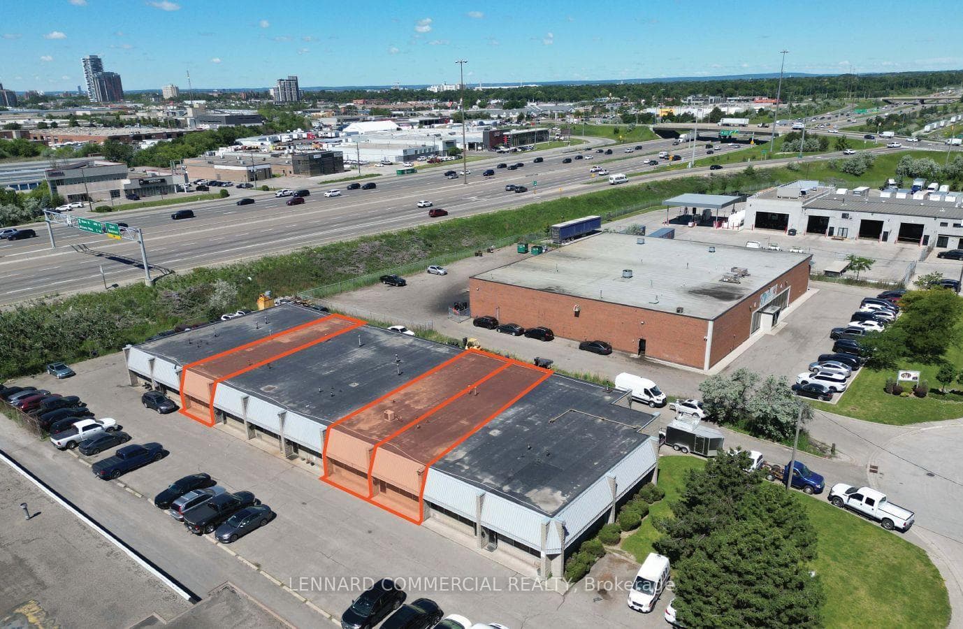 6A Tilbury Court Unit 8, Brampton, ON L6T 4T9