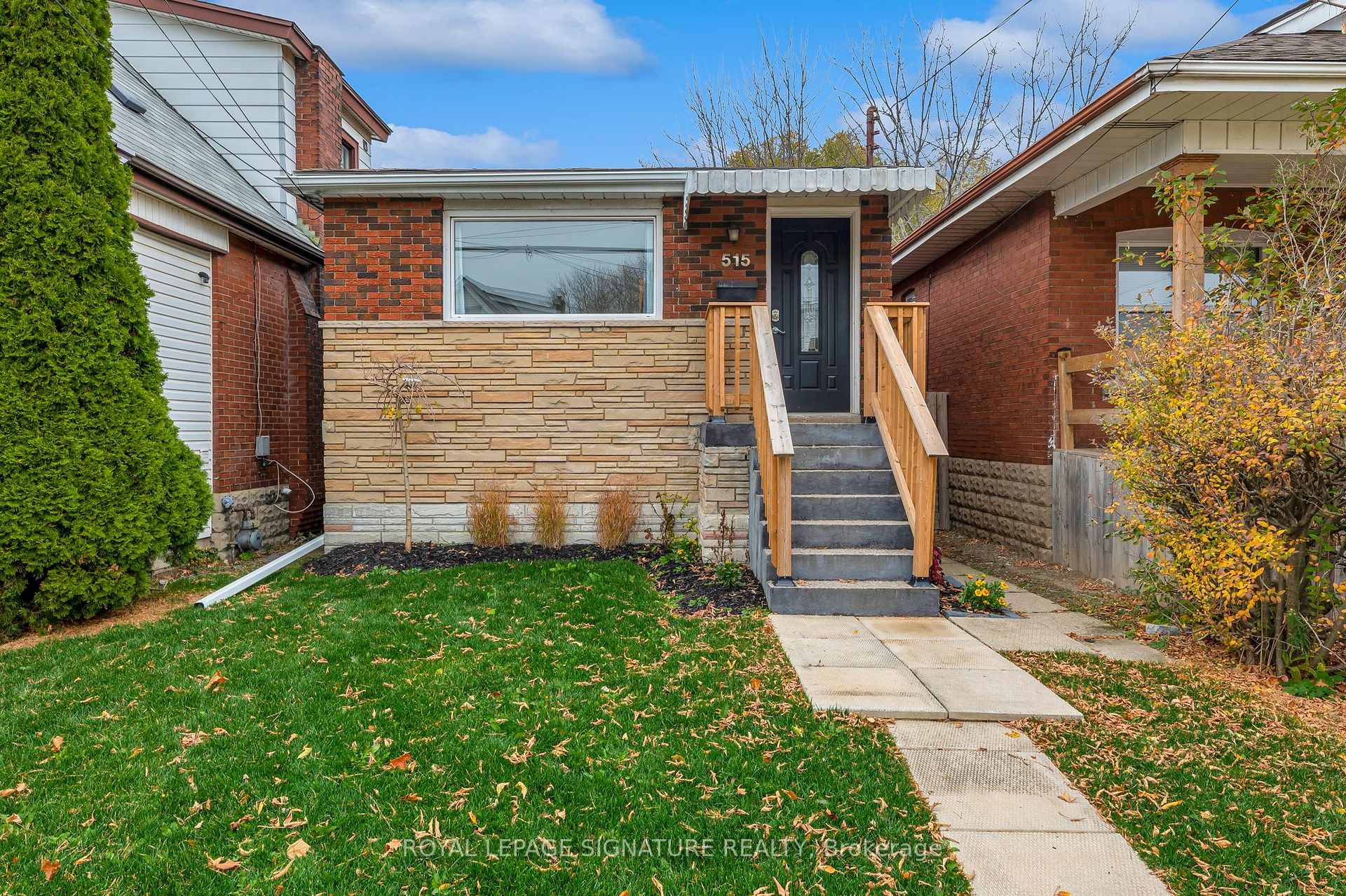 515 Queensdale Avenue E Main, Hamilton, ON L8V 1K9