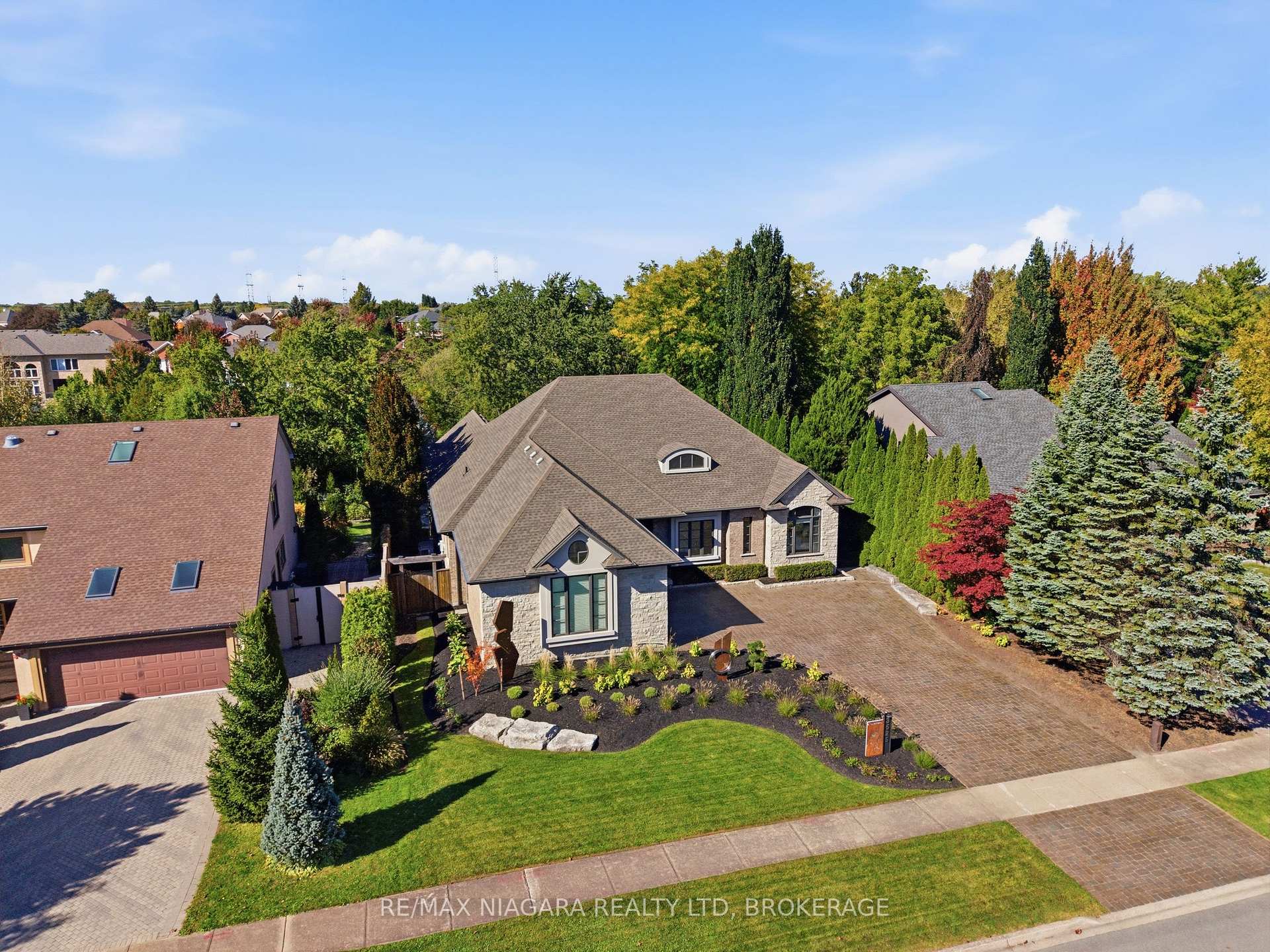 3525 Cardinal Drive, Niagara Falls, ON L2H 2X3