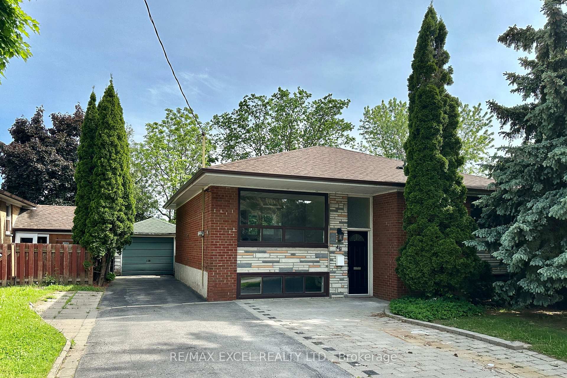 46 Gentry Crescent Bsmt, Richmond Hill, ON L4C 2G9