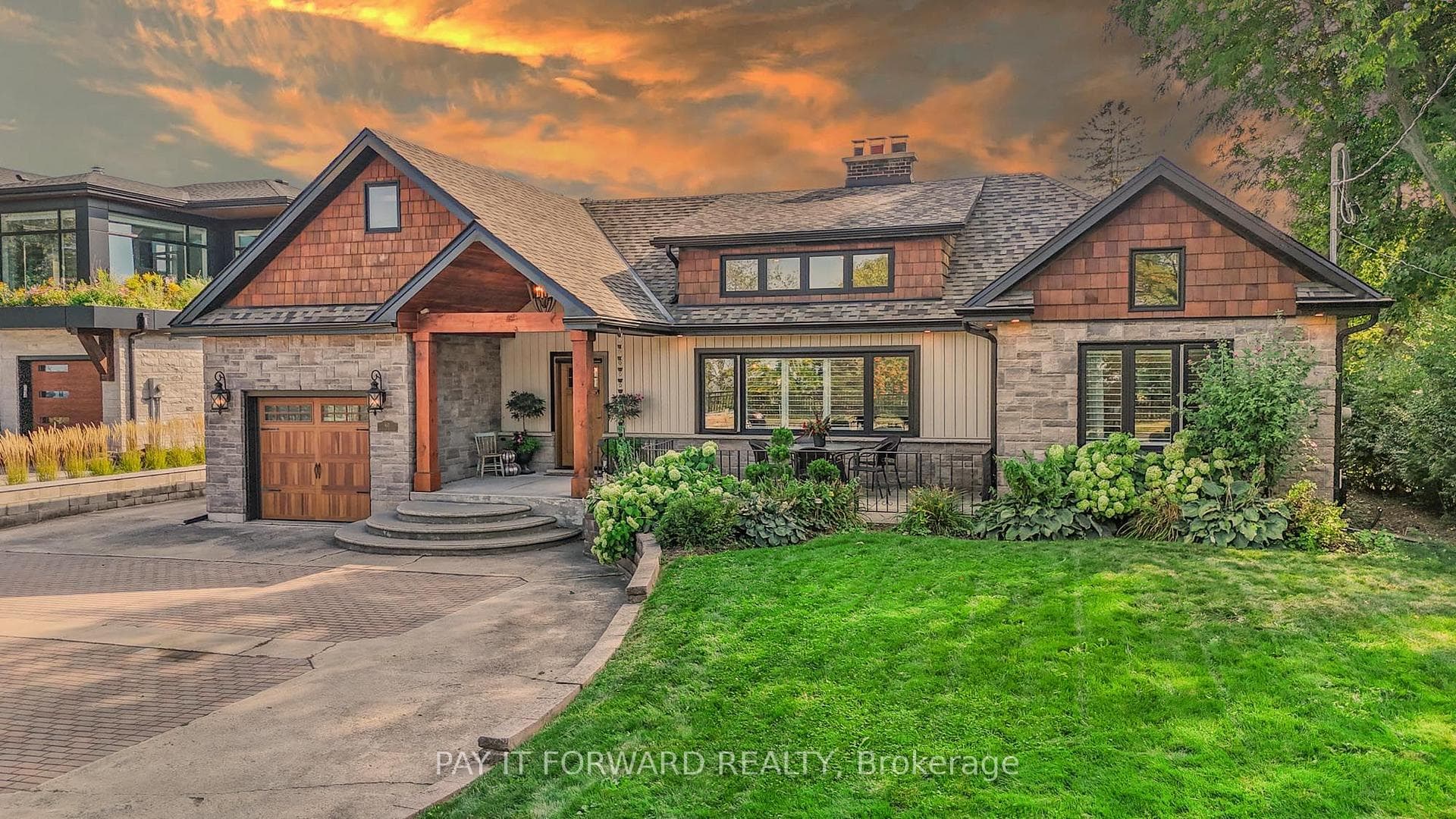 60 Mountain Brow Boulevard, Hamilton, ON L8T 1A4