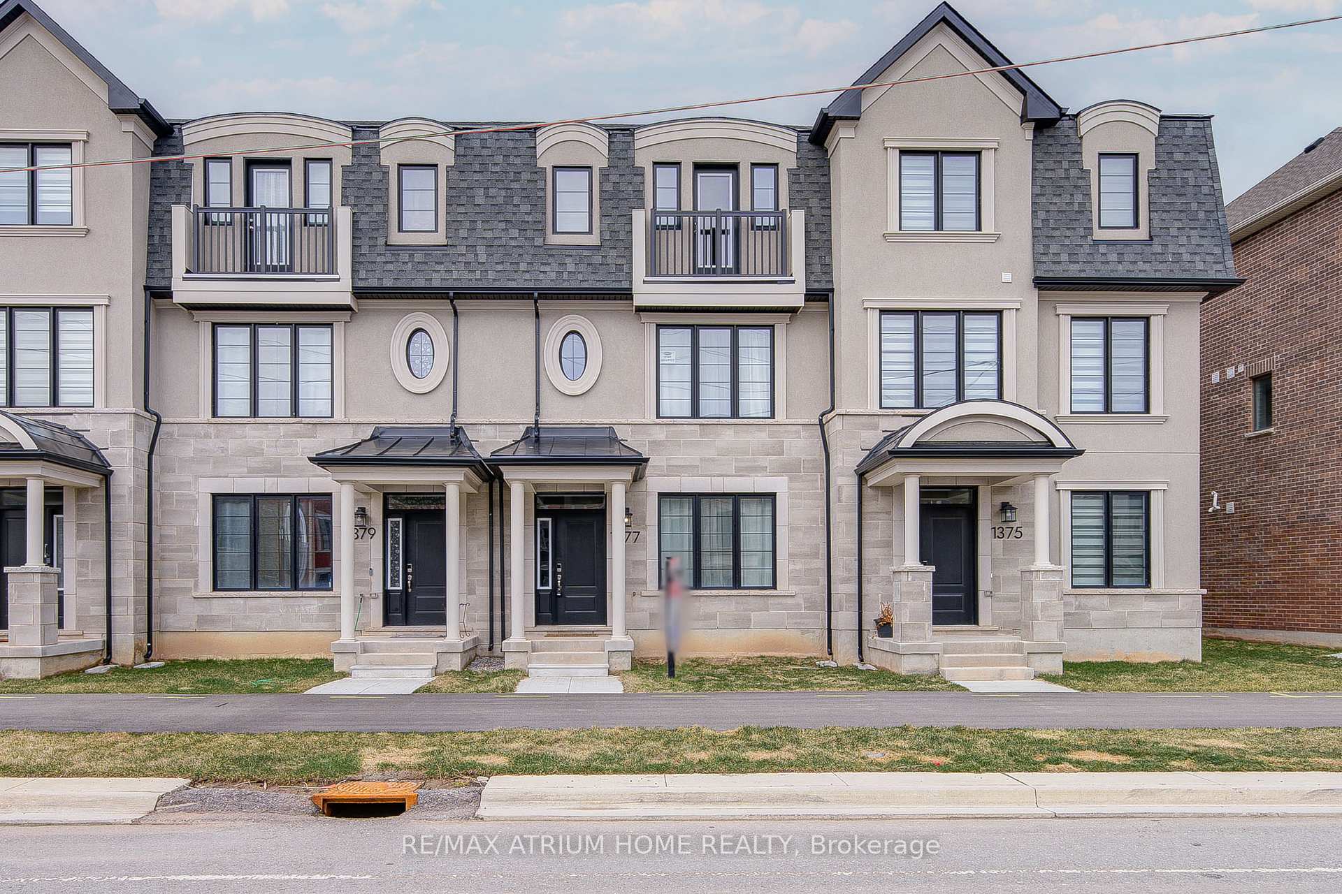 1377 William Halton Parkway, Oakville, ON L6M 5N9