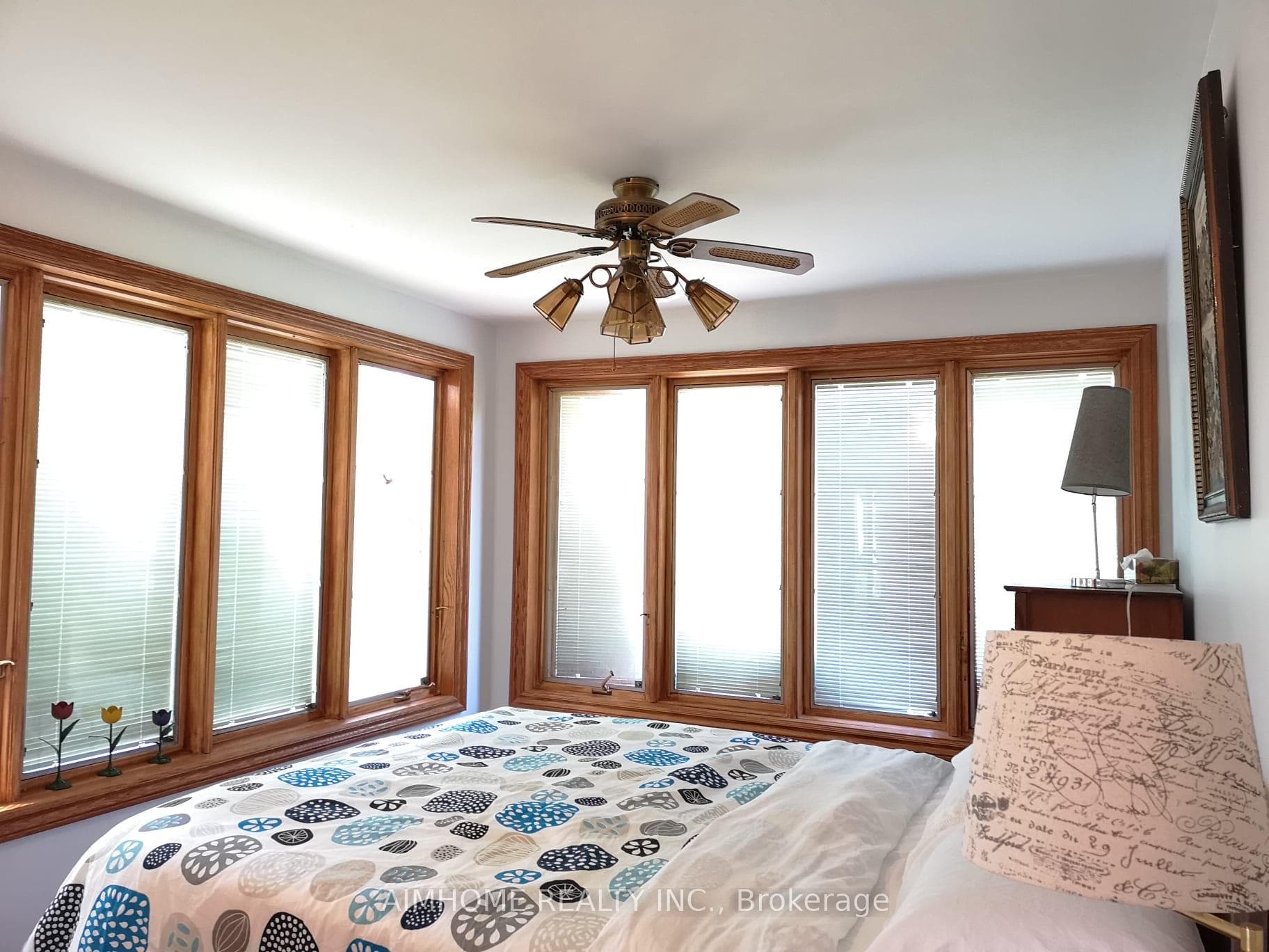 19 Shoreline Place 1, Georgina, ON L4P 1L3