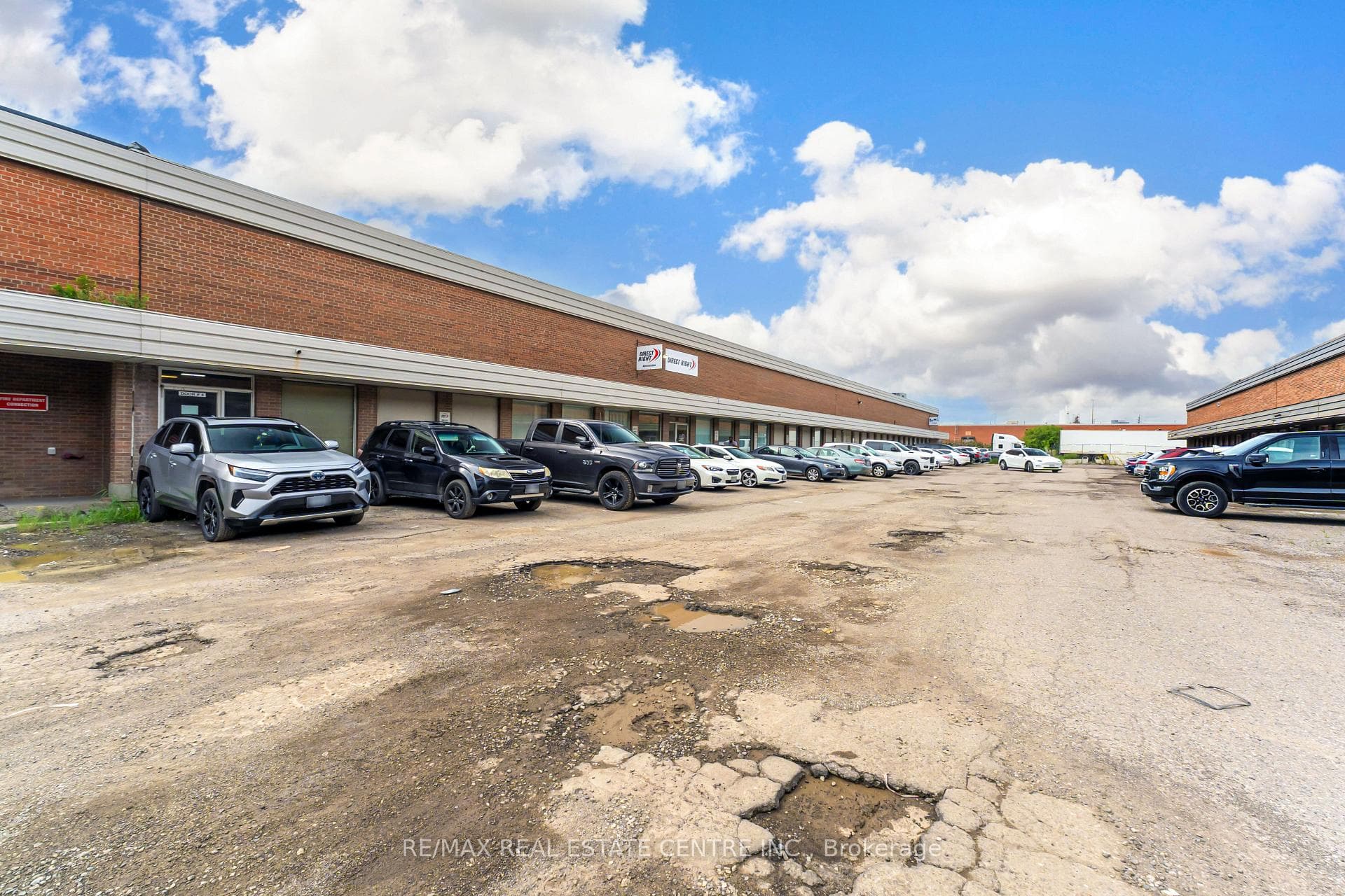 396 Clarence Street, Brampton, ON L6W 1T5