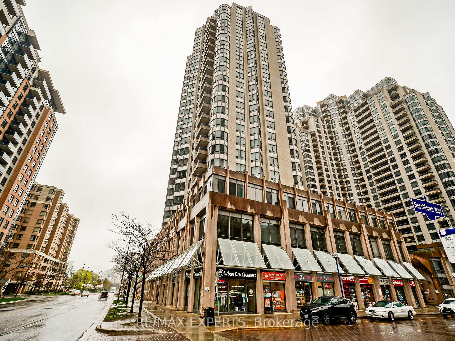 15 Northtown Way 523, Toronto, ON M2N 7A2