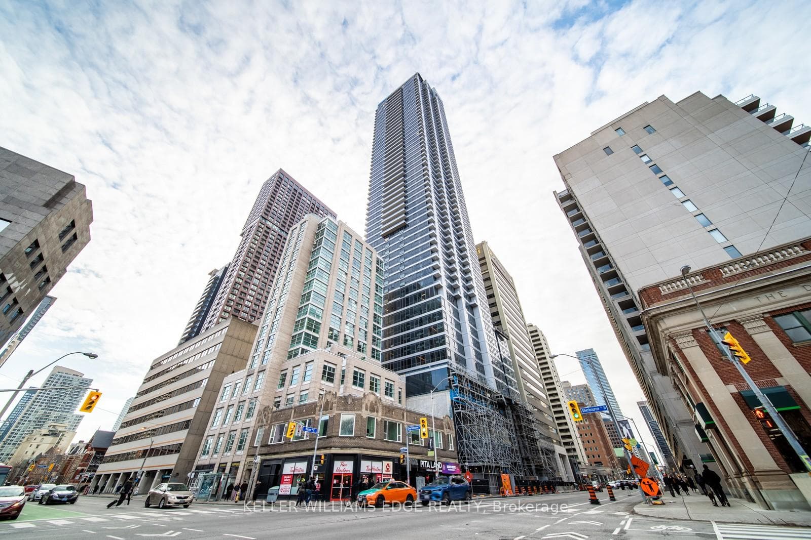 395 Bloor Street E 2407, Toronto, ON M4W 0B4